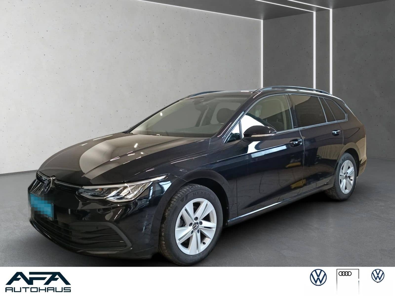 Volkswagen Golf VIII Var. 1.5 TSI LIFE AHK*RFK*ACC*App-Con. foto 1