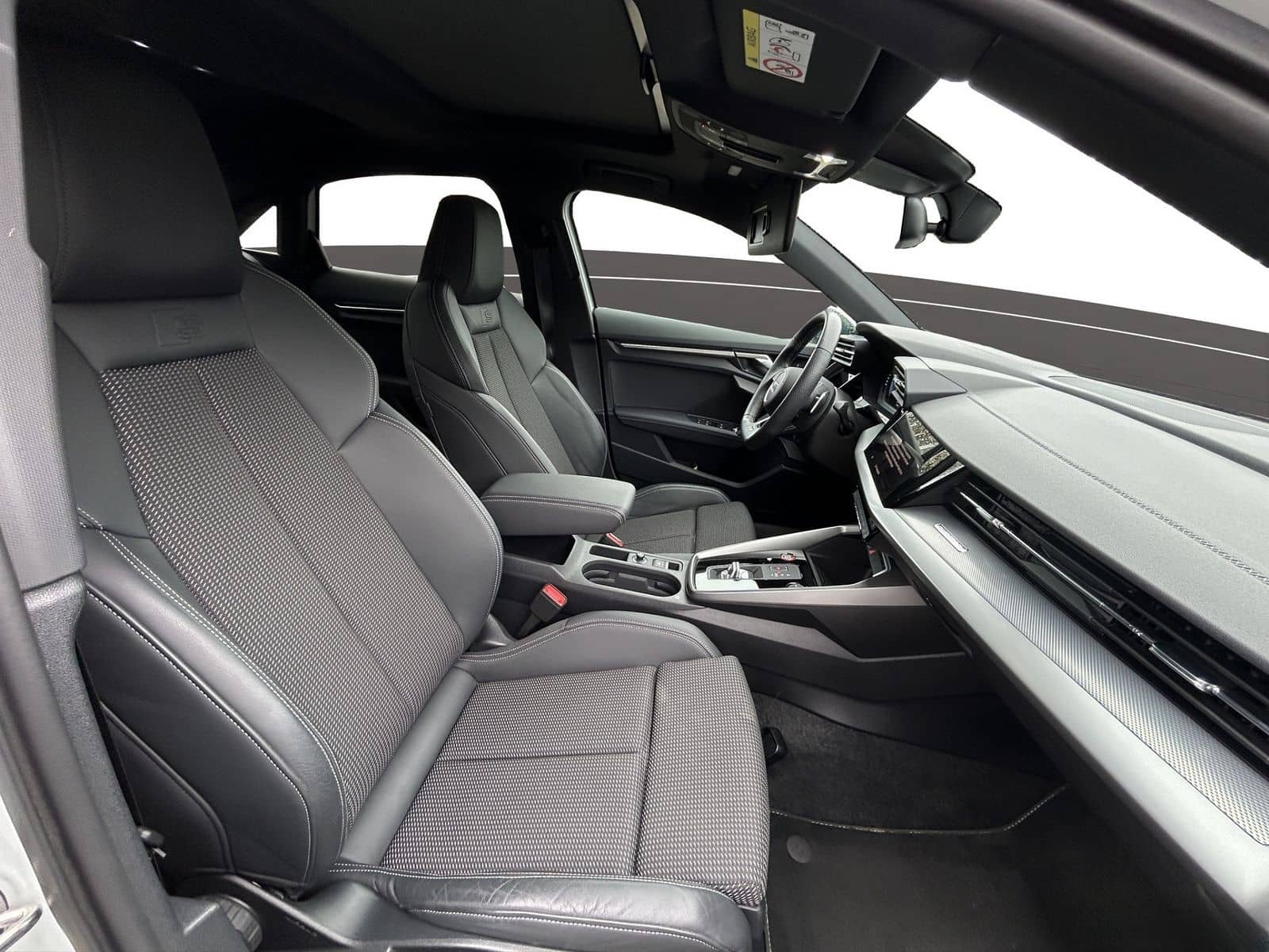 Audi S3 2.0 TFSI 228kW S tronic Glasdach Sitzheizung foto 10