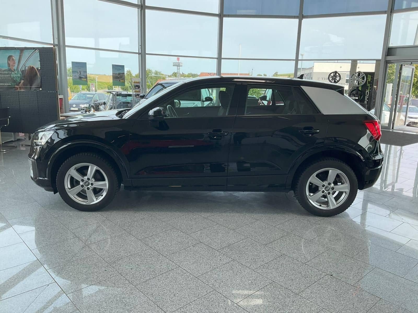 Audi Q2 1.5TSI 35 TFSI sport Virt. Cockpit Navi LED T foto 8