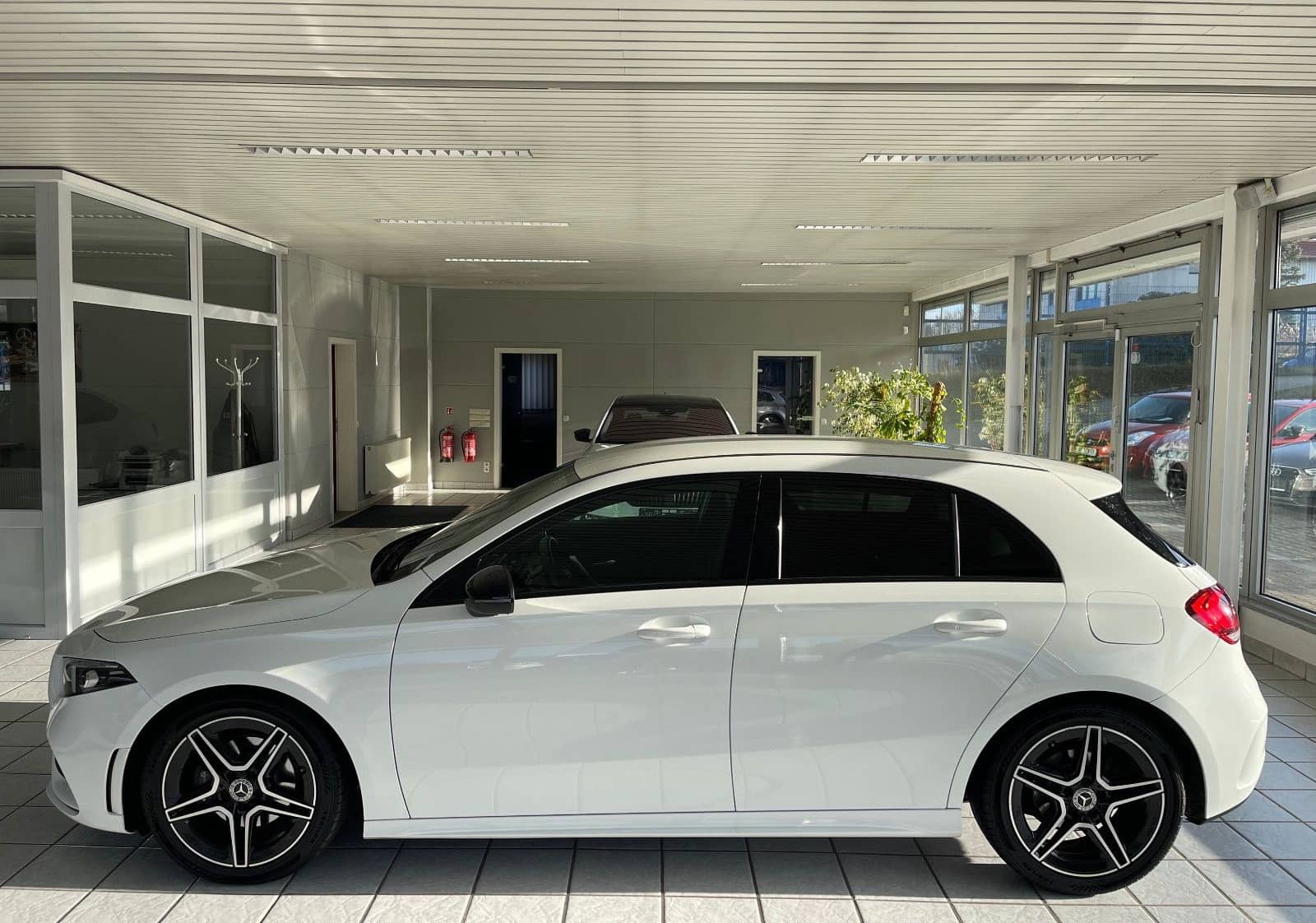 Mercedes-Benz A 180 d *LED*AppleCP*Sportsitz*AMG-Line* foto 8