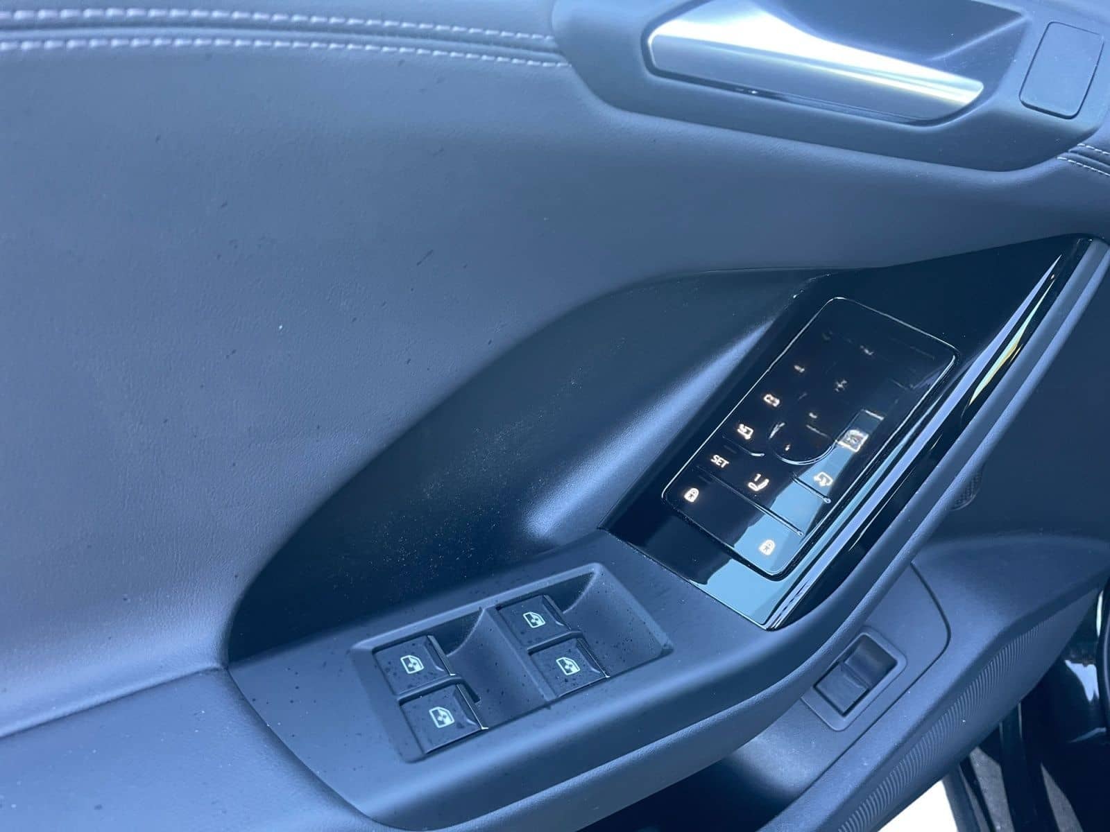 Audi Q6 e-tron QU S-LINE MATRIX+HuD+B&O+AIR+AHK+PANO foto 15