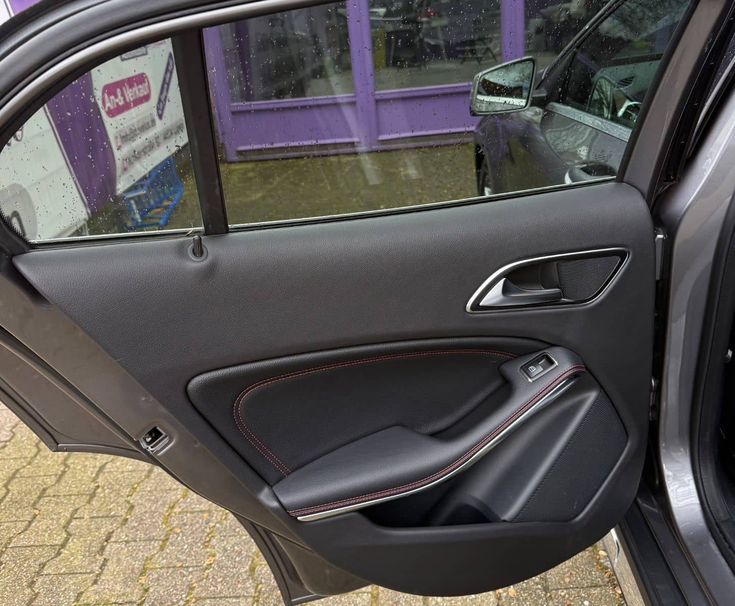 Mercedes-Benz GLA 200 AMG/Kamera/Automatik/Neu Inspektion foto 17