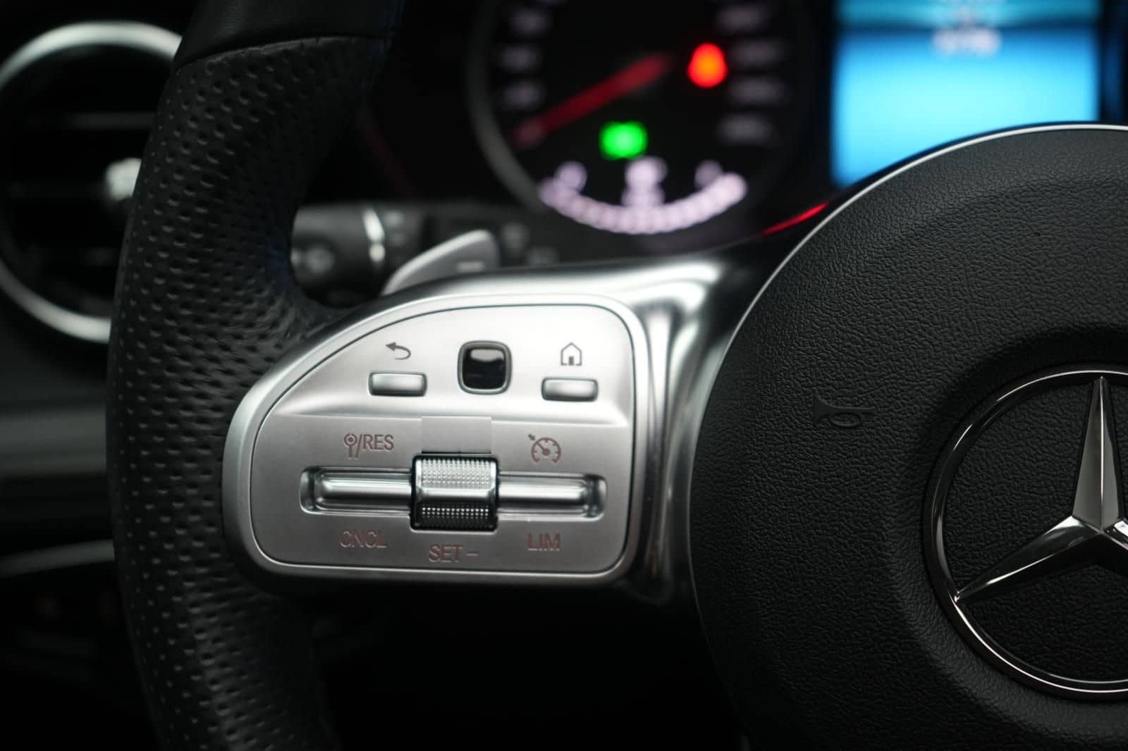 Mercedes-Benz GLC 220 d 4Matic 9G-Tronic AMG Navi/Temp/Burmest foto 17