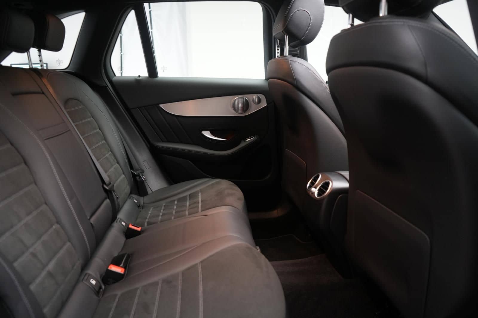 Mercedes-Benz GLC 220 d 4Matic 9G-Tronic AMG Navi/Temp/Burmest foto 8