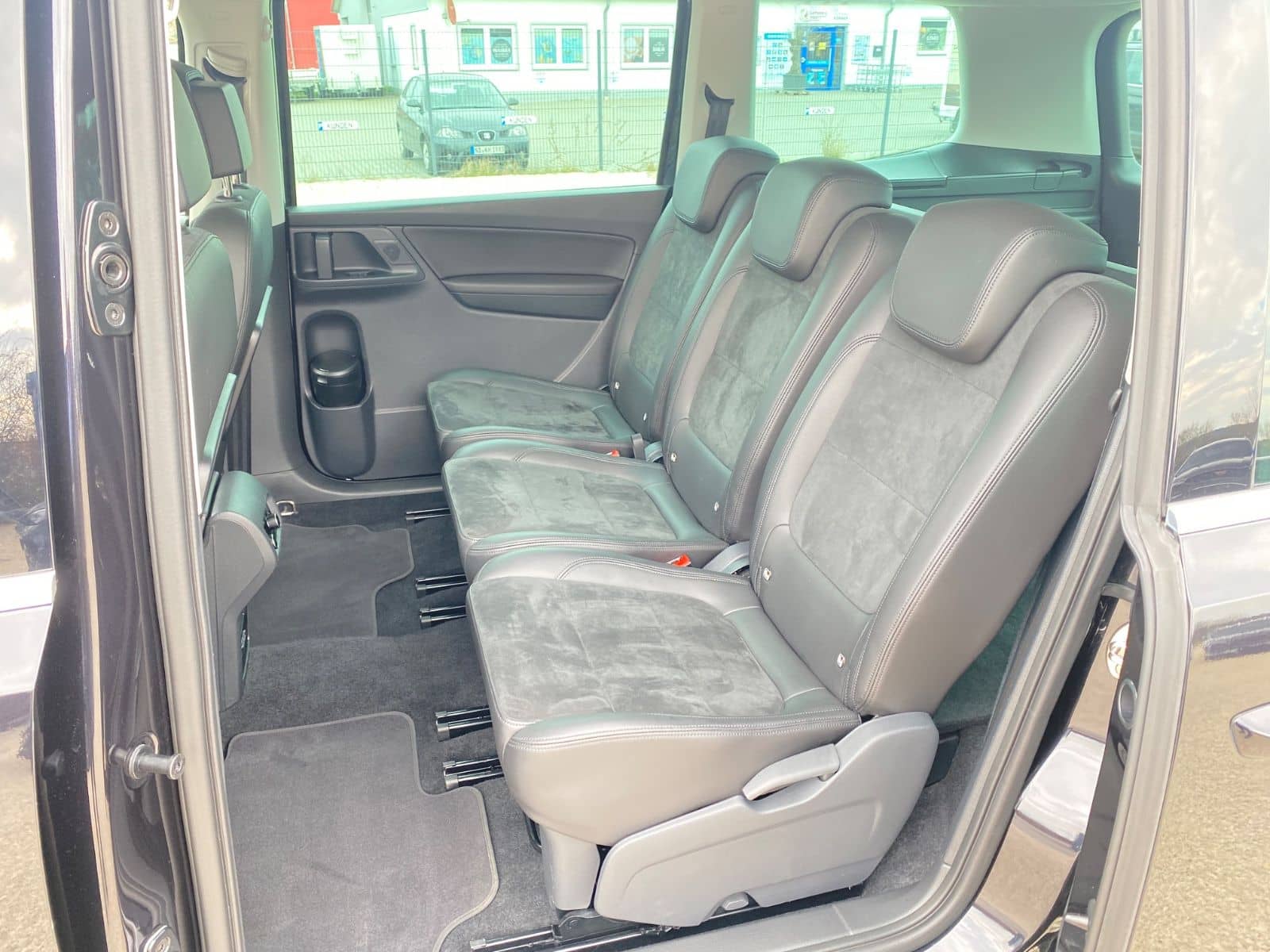 Volkswagen Sharan Highline ,NAVI,XENON,ACC,SHZ,AHK,RFK,DAB foto 14