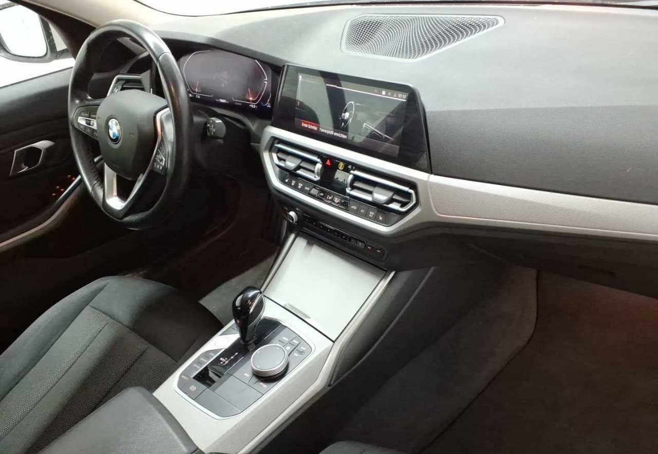 BMW 318d Touring Aut. Navi SHZ LED foto 12