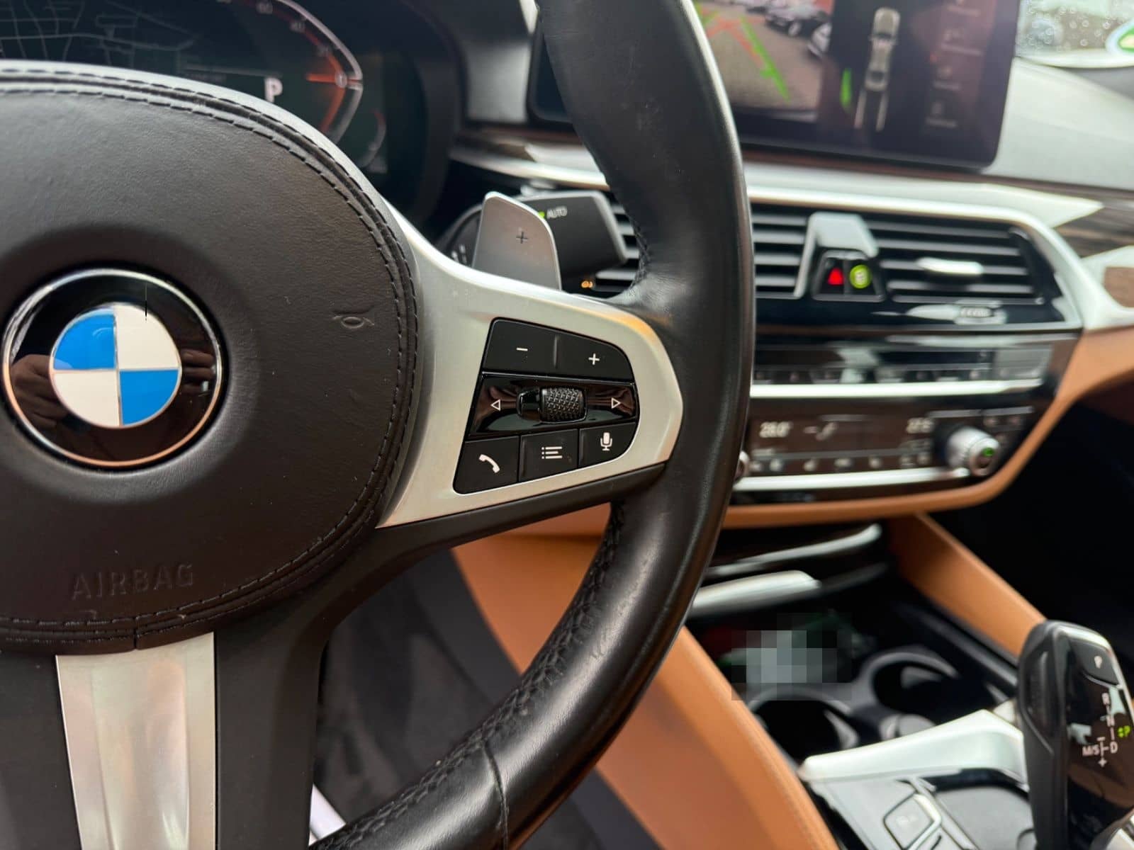 BMW 520d M-Sport*Glasdach*Harman*Kamera*AHK*4 Zonen foto 22