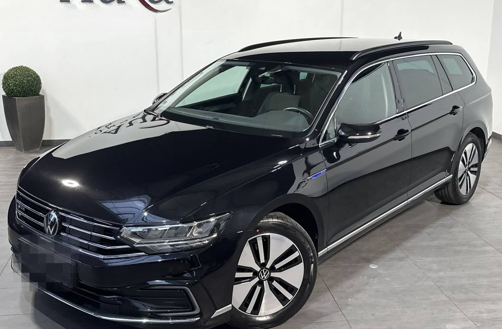 Volkswagen Passat Variant GTE NAV+LED+AHK+VCOCK+KAM+17ZO+PP foto 1
