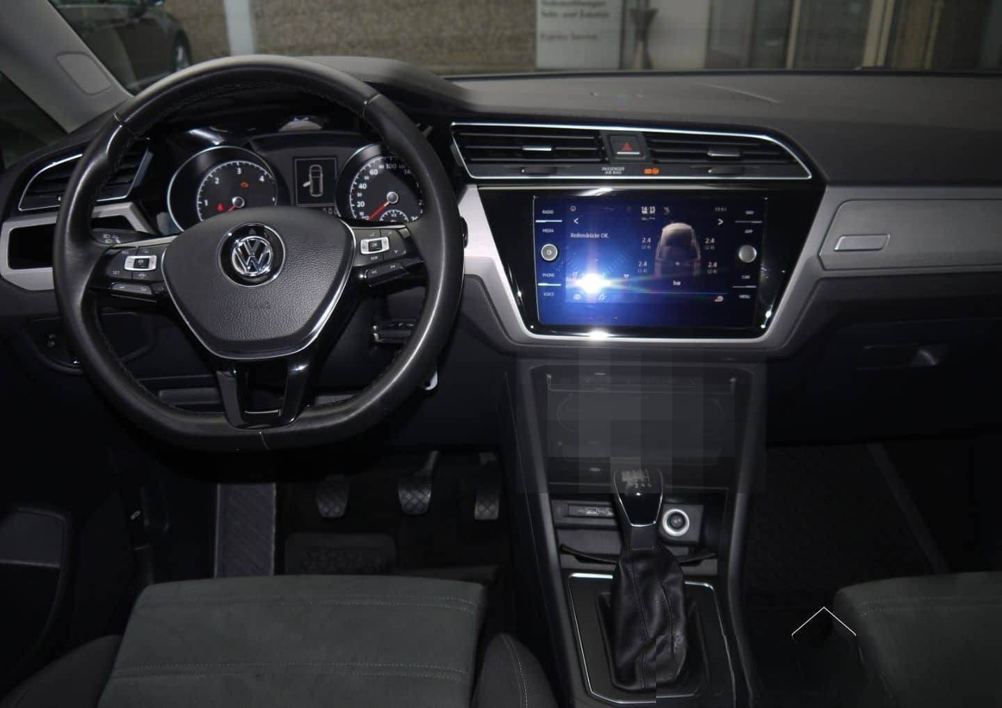 Volkswagen Touran 2.0 TDI Comfortline NAVI LEC ACC foto 8