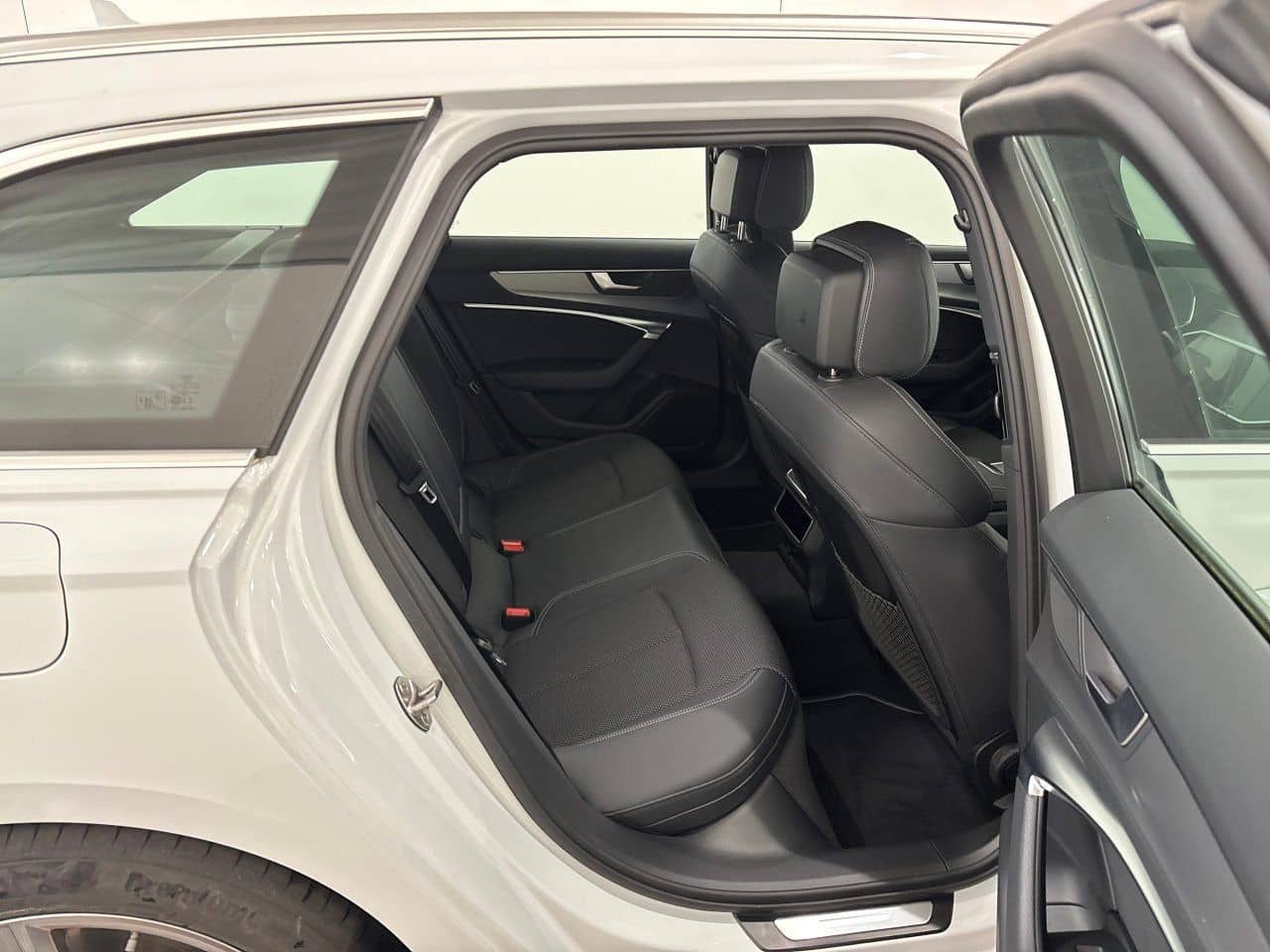 Audi A6 40 2.0 TDI Avant design Virtual 360° AHK ACC foto 11