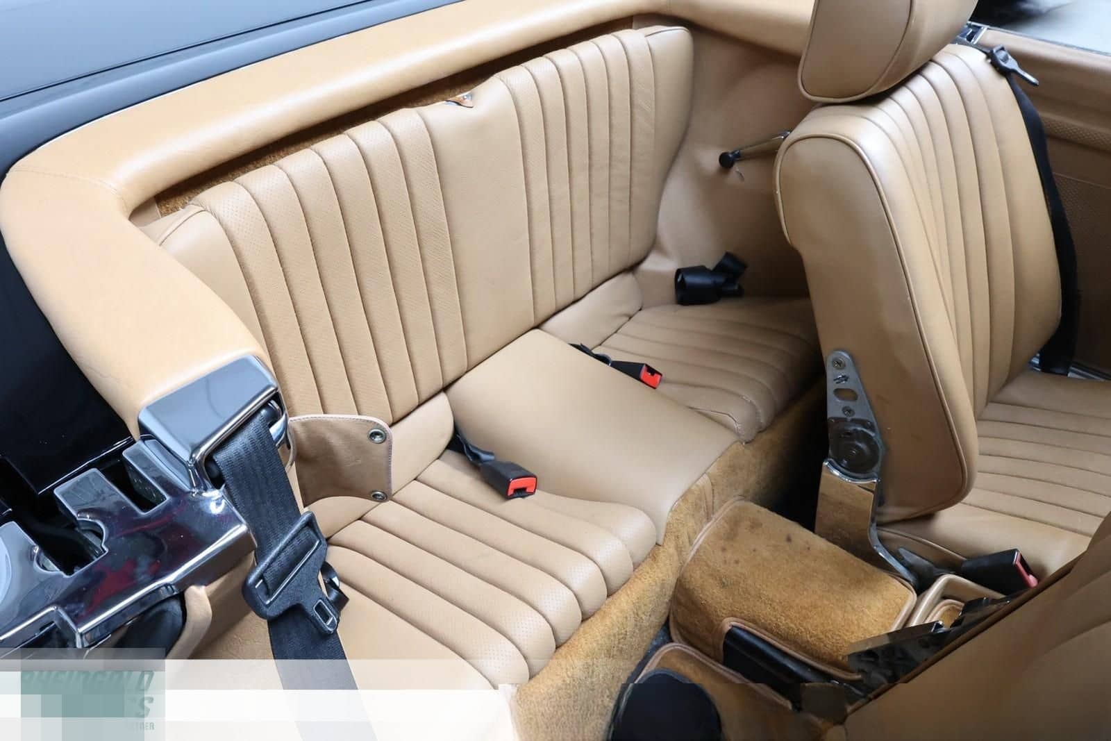 Mercedes-Benz R107 SL380 V8 Roadster foto 24