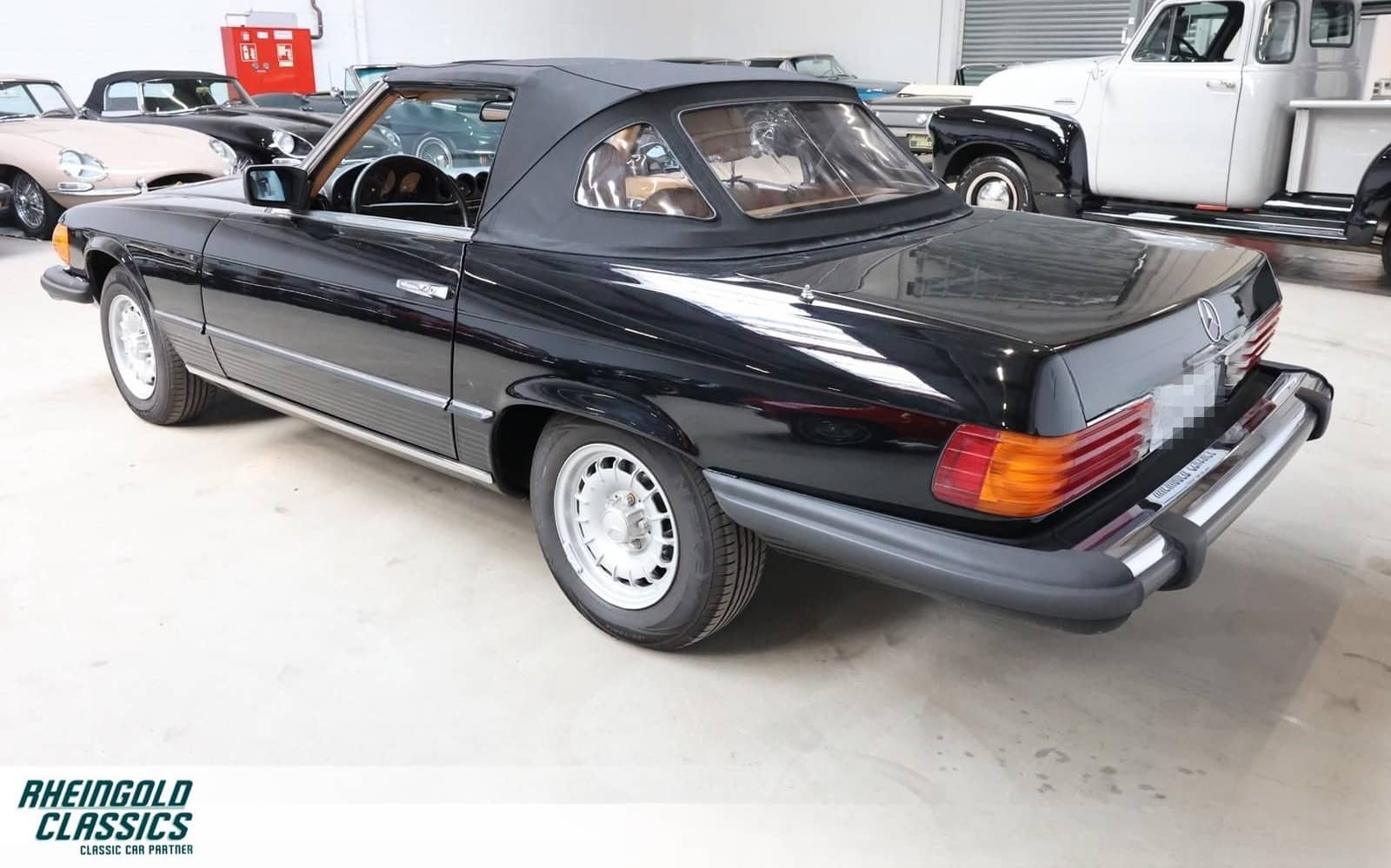 Mercedes-Benz R107 SL380 V8 Roadster foto 8