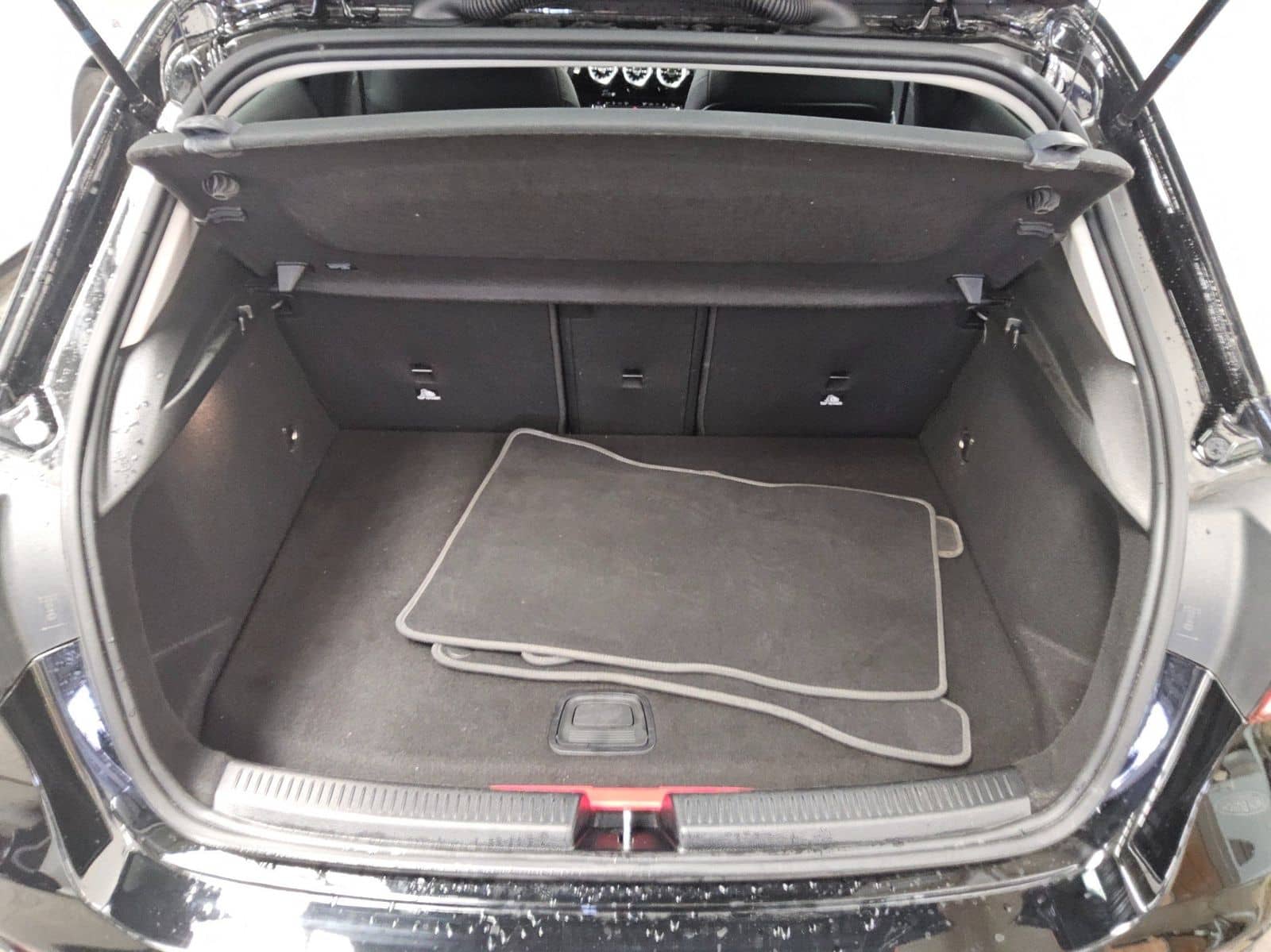 Mercedes-Benz A 250 e Progressive T-Leder Navi LED RfK Shz foto 12