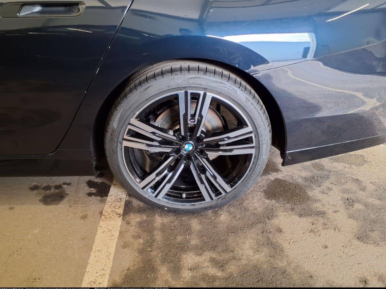 BMW 740d xDr M SPORT SkyLounge,StHzg,360°,DAPro,HUD foto 9