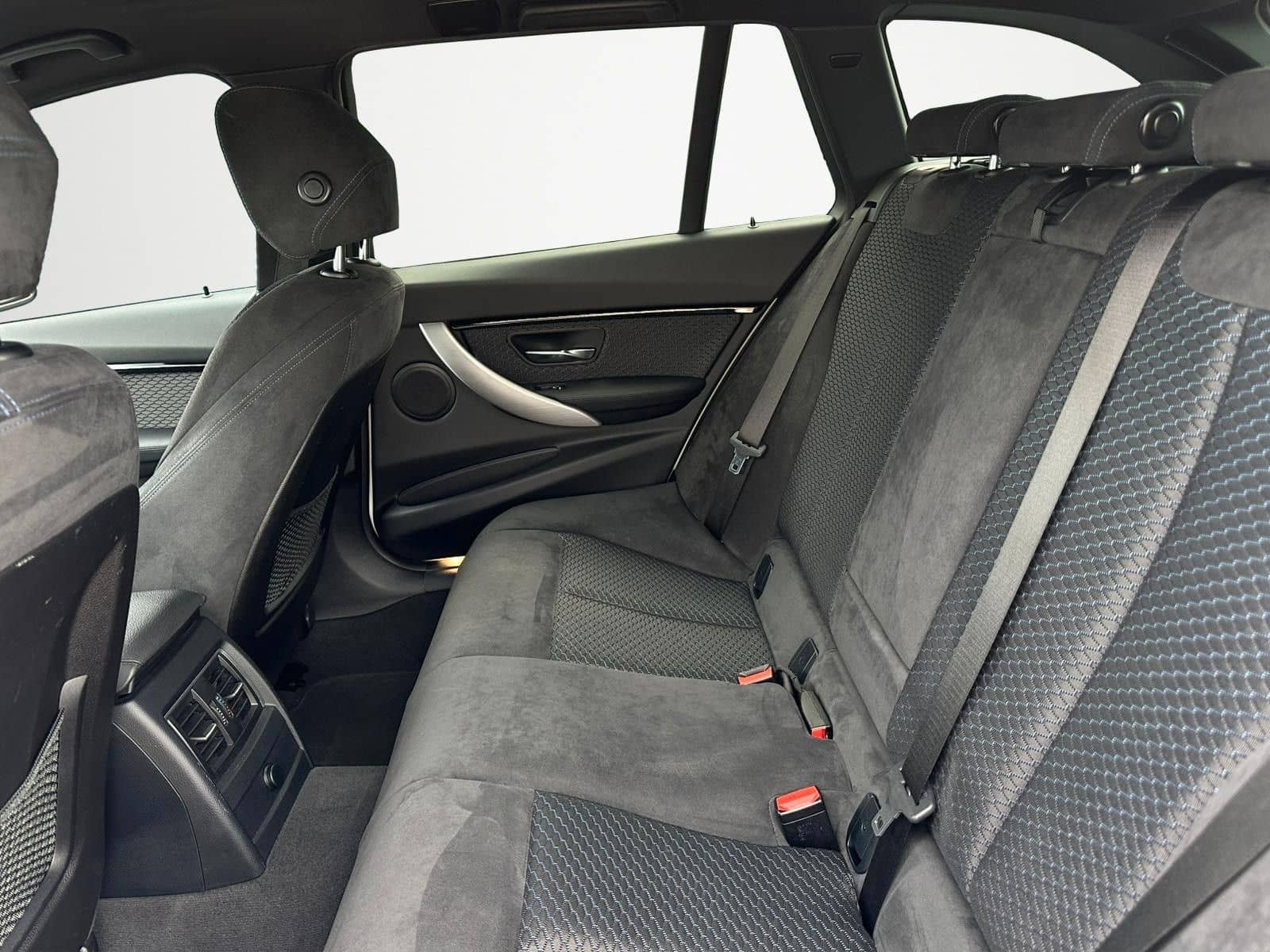 BMW 325d M-Sport GARANTIE/AUTOMATIK/ALCANTARA/LED/AK foto 14