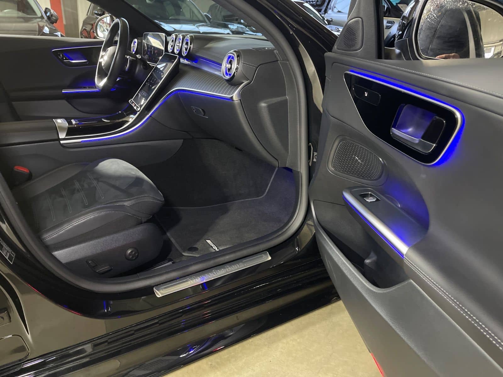 Mercedes-Benz C 180 T-MOD.-AMG-LINE+AHK+SHZ+PANO+360°+GARANTIE foto 25