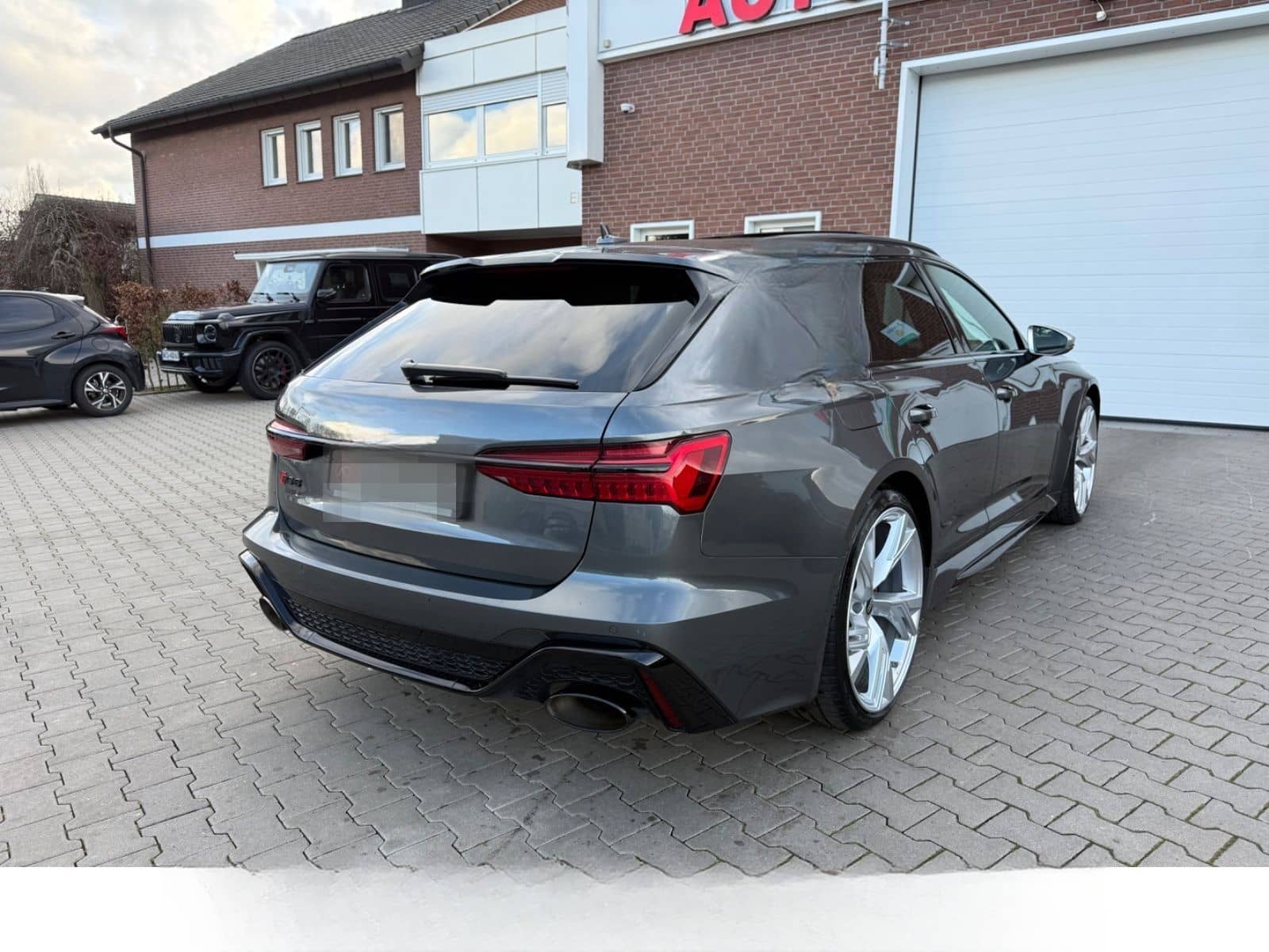 Audi RS6 Avant 4.0 TFSI quattro foto 7