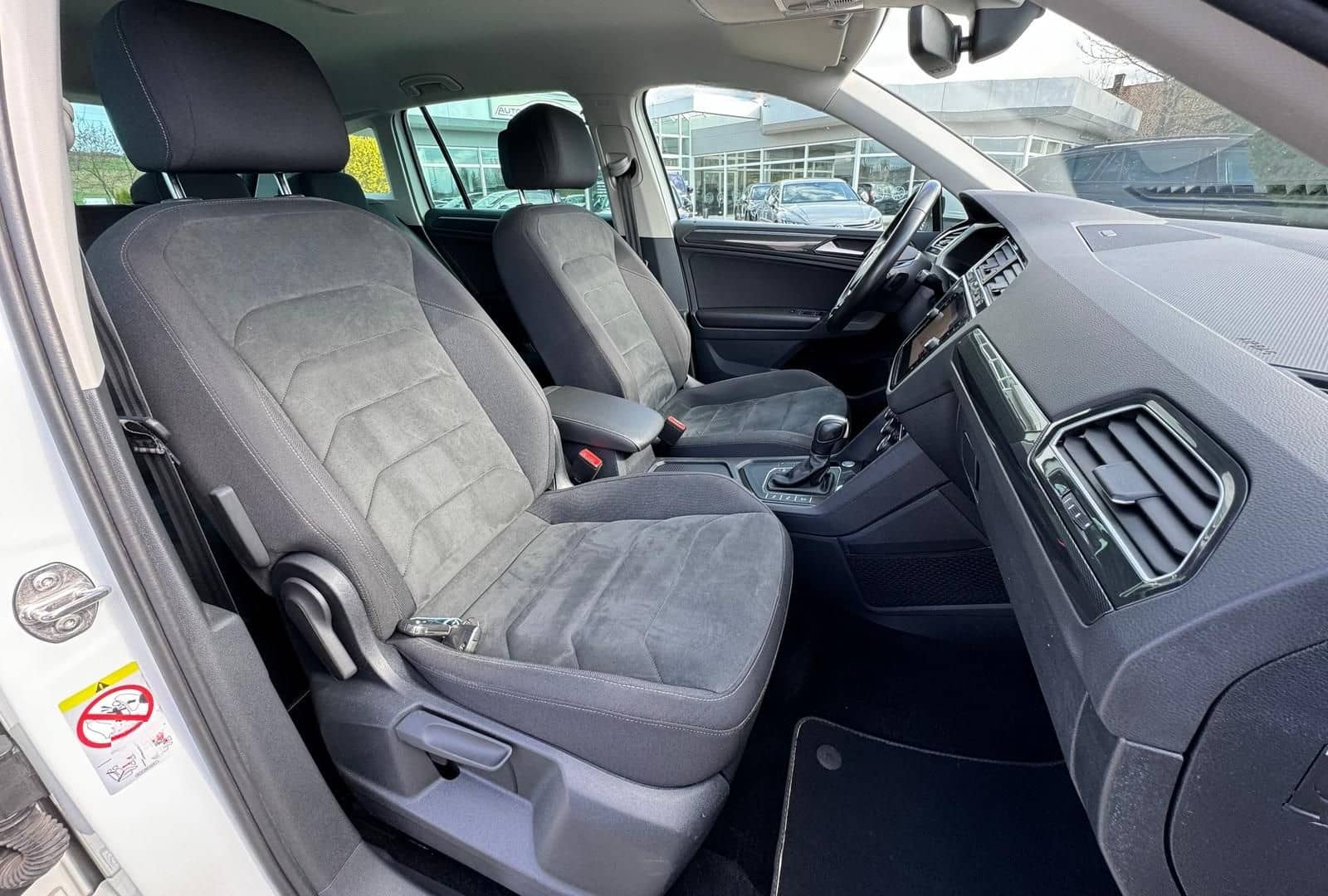 Volkswagen Tiguan 2.0 TDI Highline Virtual Kamera ACC Alu foto 9