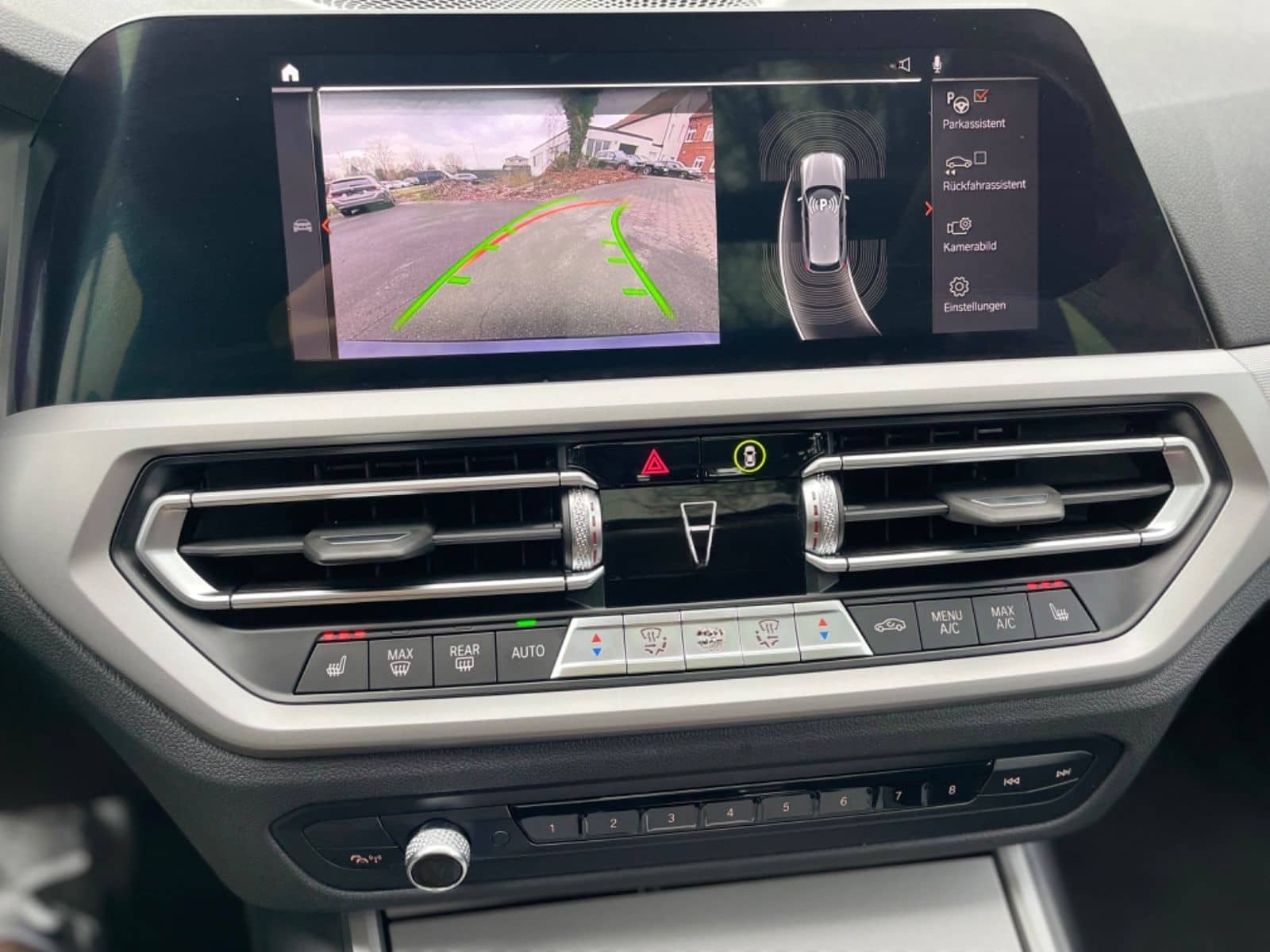 BMW 330e Advantage HeadUp PANO VirtuCock Kamera 1.Hd foto 22