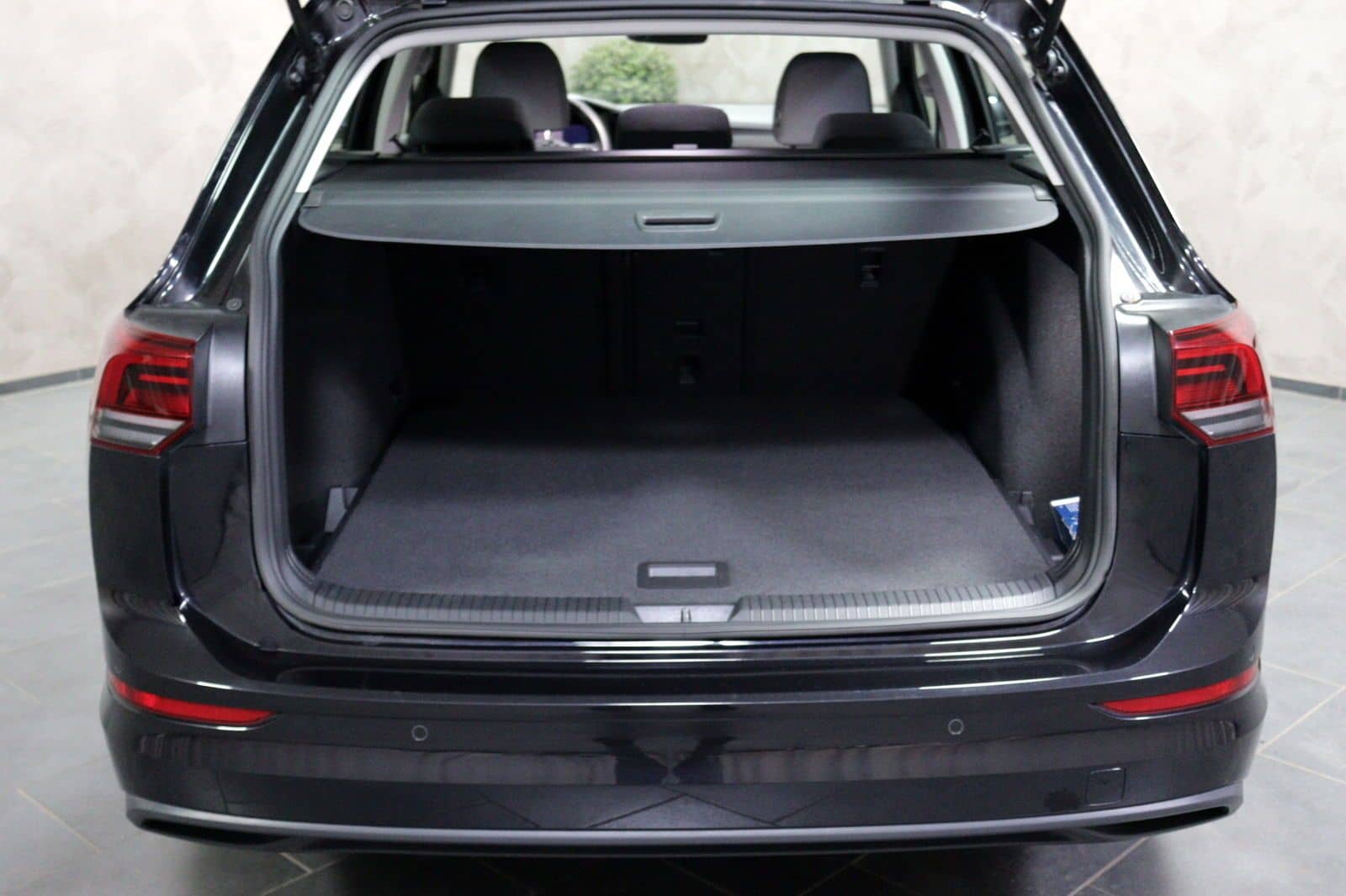 Volkswagen Golf VIII Variant 2.0 TDI DSG Life LED NAVI FLA foto 22