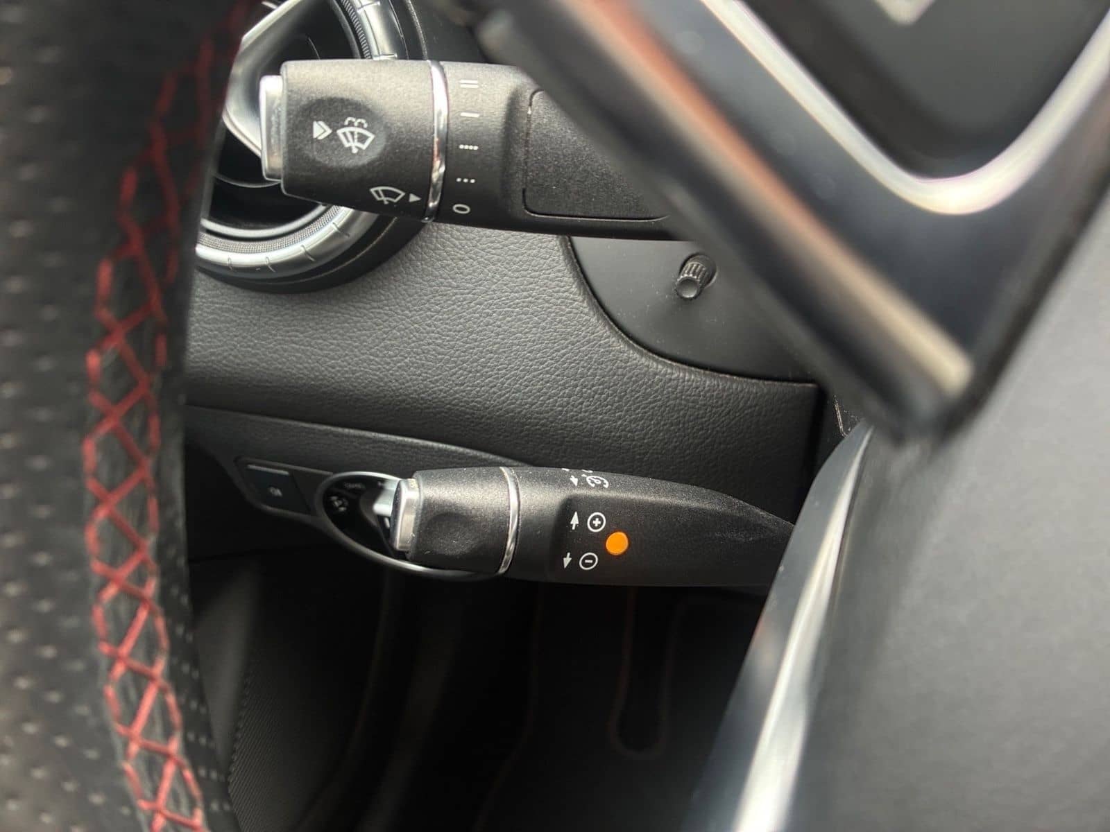 Mercedes-Benz CLA 250 AMG 1. Hd Ambiente*Navi*PDC*Sitzhzg*LED foto 16