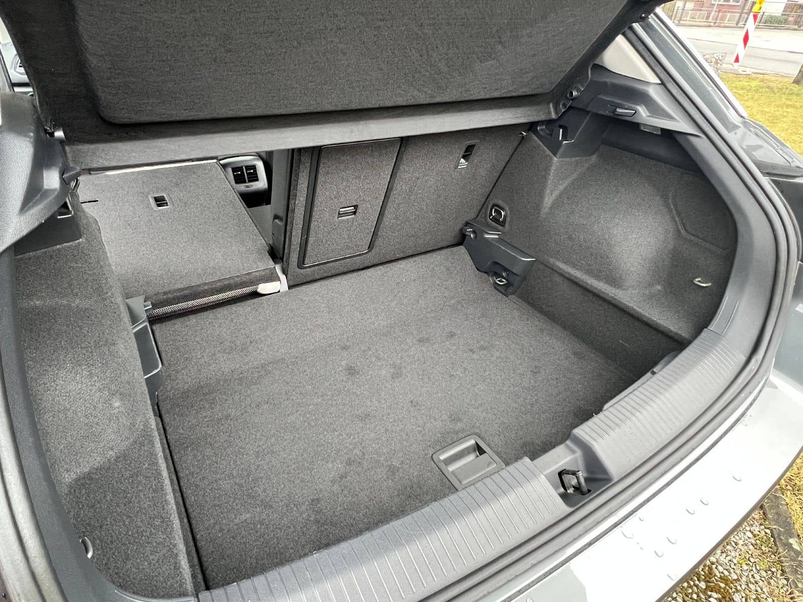 Volkswagen T-Roc Sport ACC, Kamera, el.Hecktür foto 10