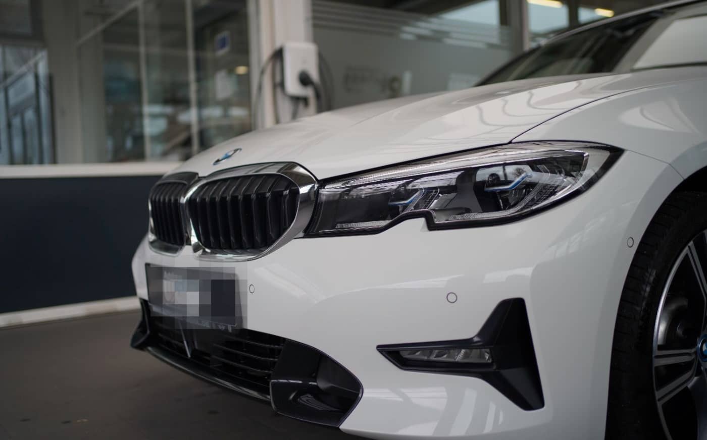 BMW 330e xDri Sport Line +HeadUp+Laserlicht+Komfortz foto 20