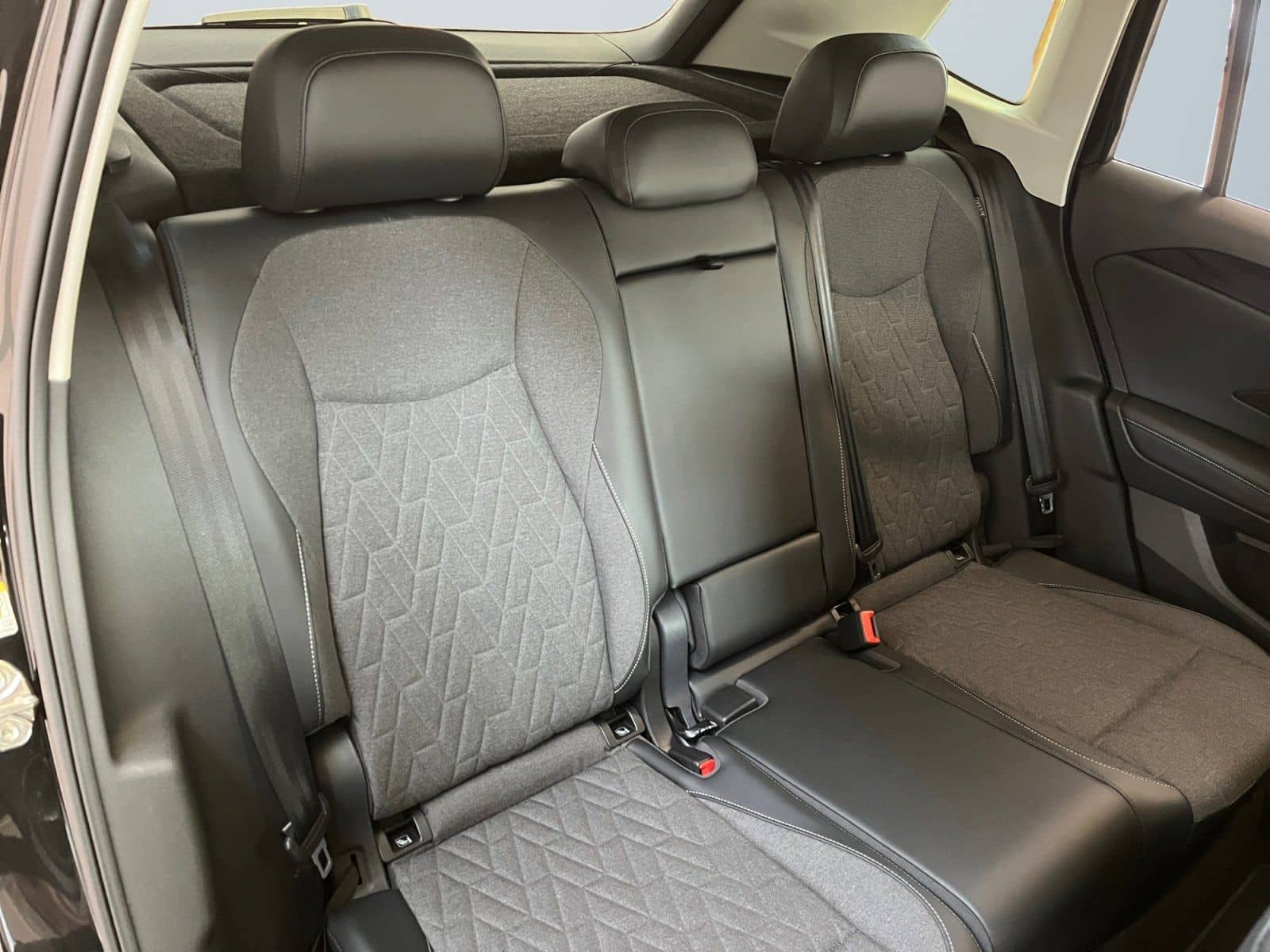 Volkswagen Tiguan Life 1.5 eTSI DSG ACC AHK Keyless-Start foto 11