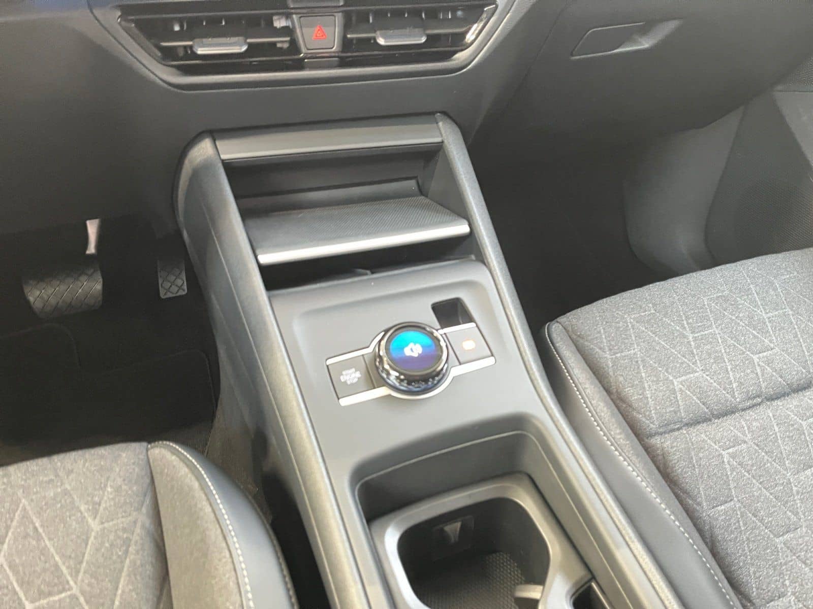 Volkswagen Tiguan Life 1.5 eTSI DSG ACC AHK Keyless-Start foto 9