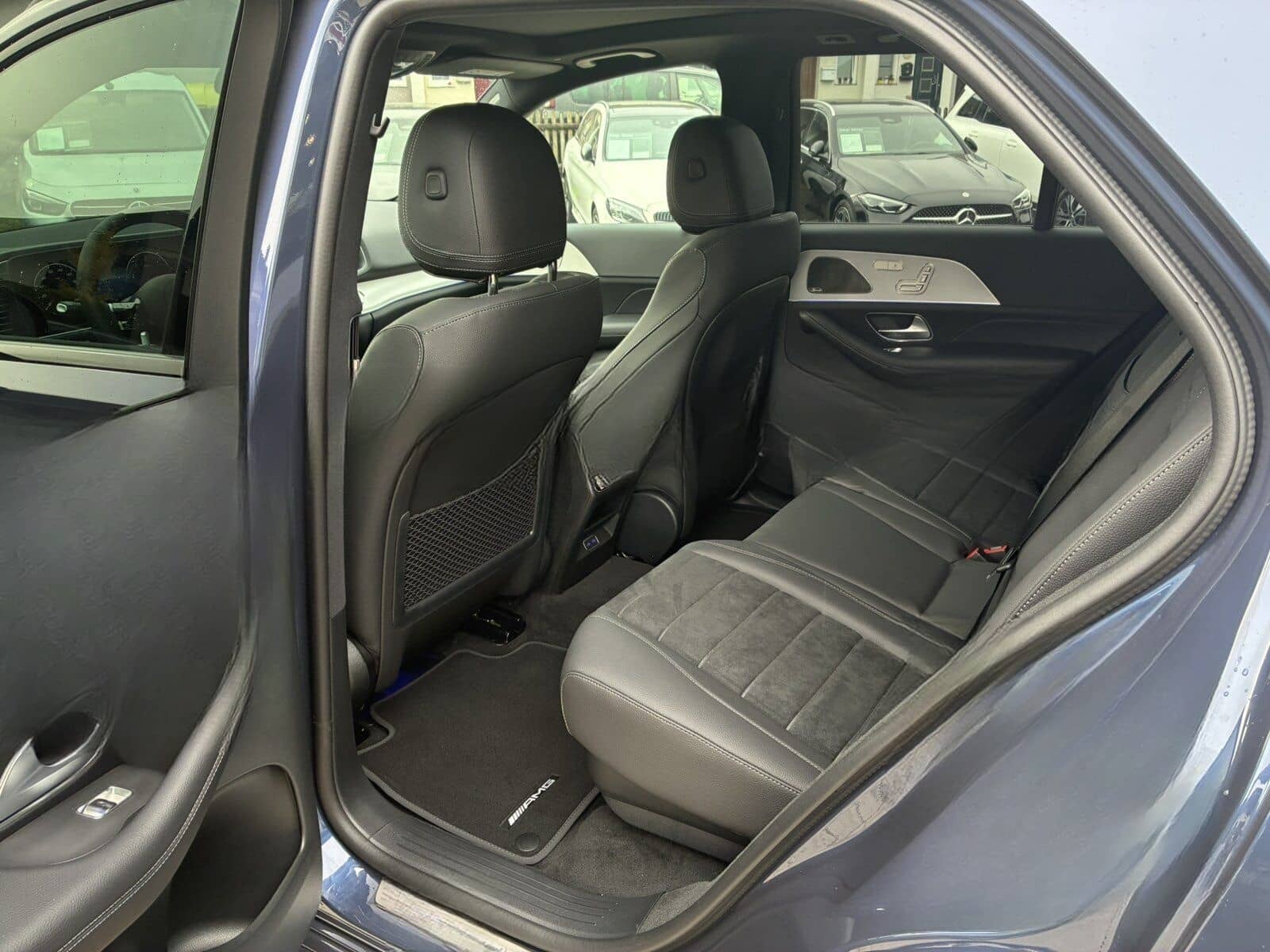 Mercedes-Benz GLE450d 4M AMG Adv+ Pano 360° Burm.3D AHK 7 Sitz foto 13