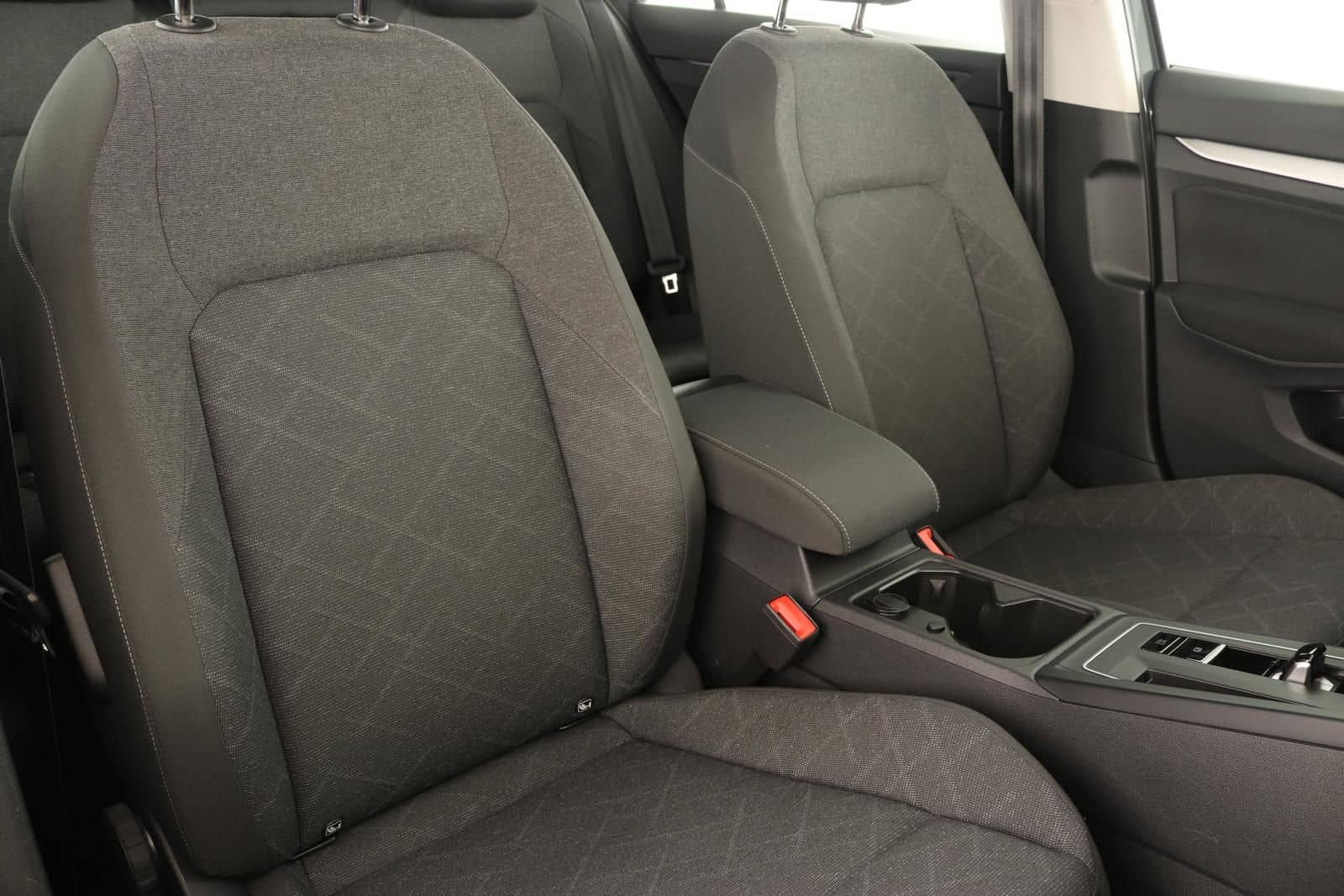 Volkswagen Golf 8 1.5 eTSI Life DSG VIRTUAL LED NAVI ACC AP foto 14