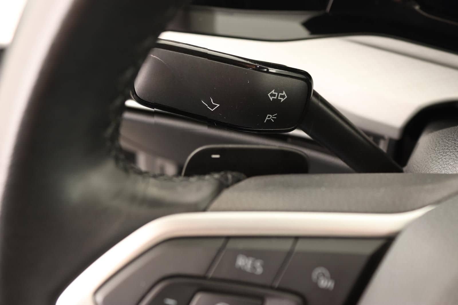 Volkswagen Golf 8 1.5 eTSI Life DSG VIRTUAL LED NAVI ACC AP foto 22