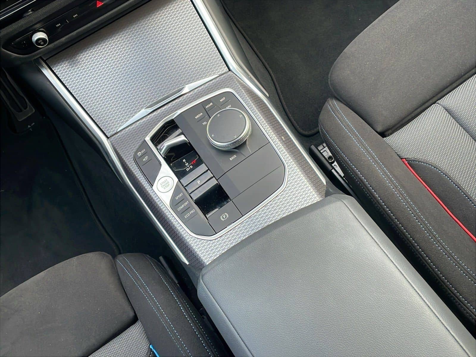 BMW 318i Touring | M Sport | Leas. ab 329€ o. Anz. | foto 12