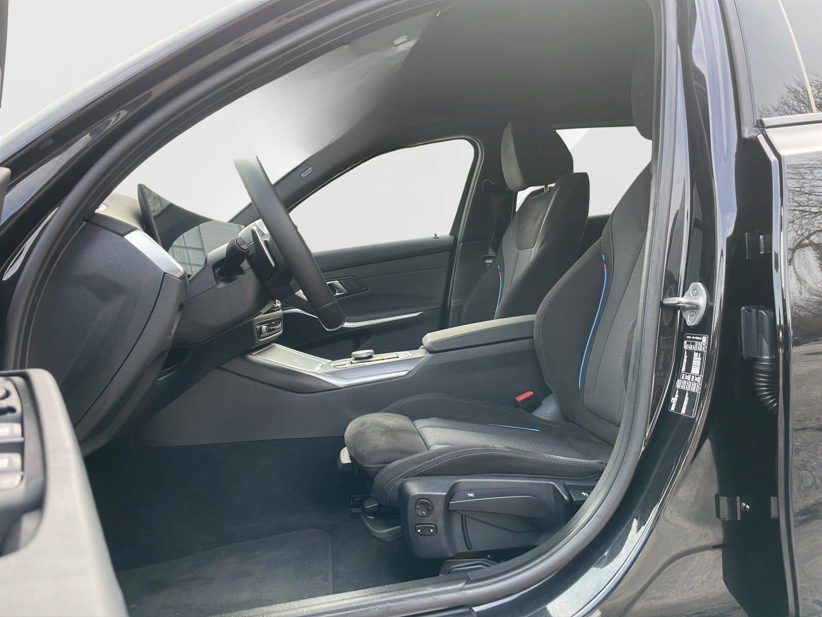 BMW 318i Touring | M Sport | Leas. ab 329€ o. Anz. | foto 13