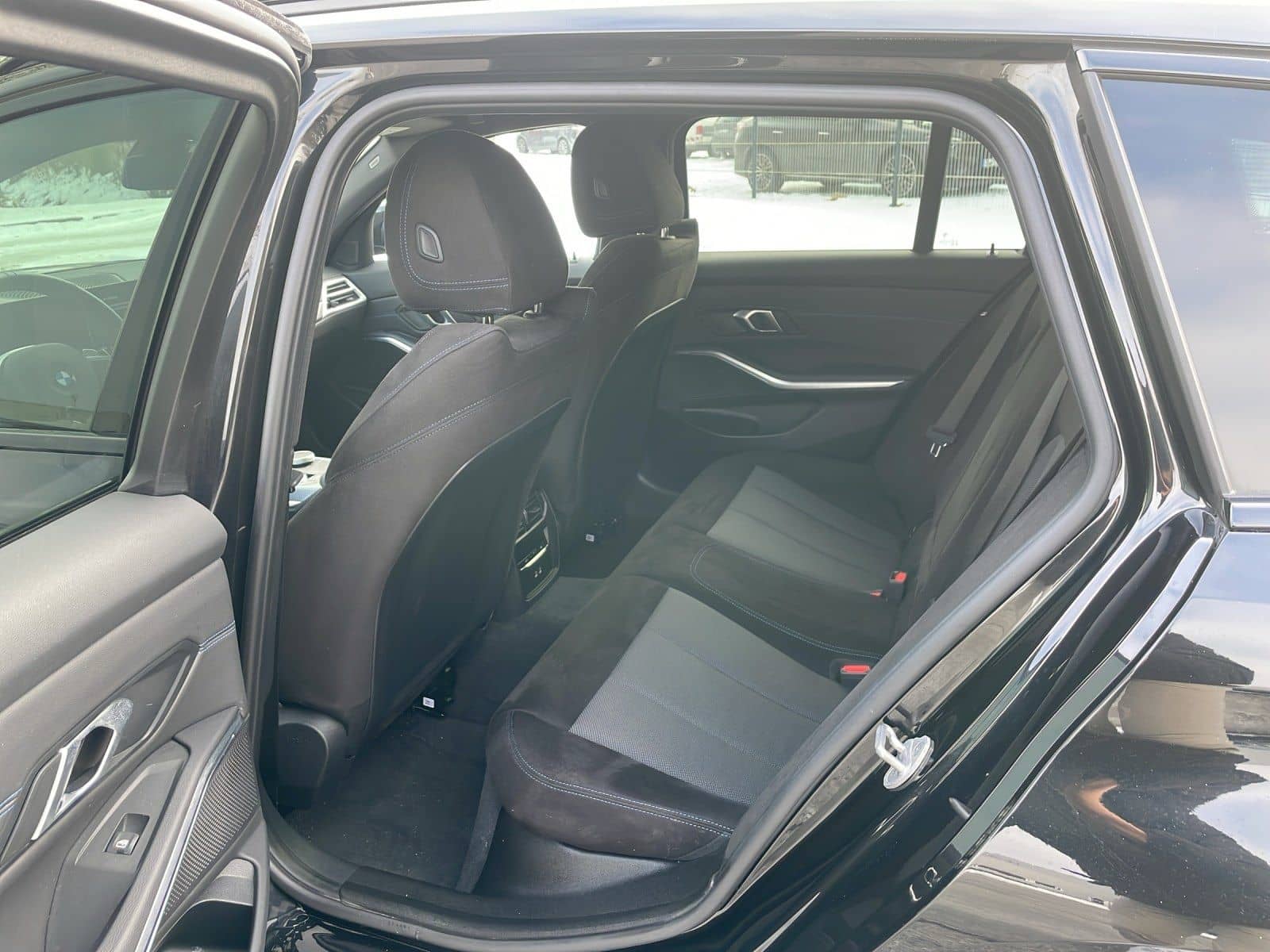 BMW 318i Touring | M Sport | Leas. ab 329€ o. Anz. | foto 15