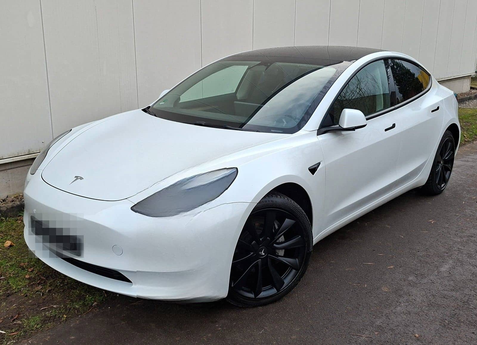 Tesla Model 3 Long Range Dual AWD SOH93% AMD Ryzen foto 1