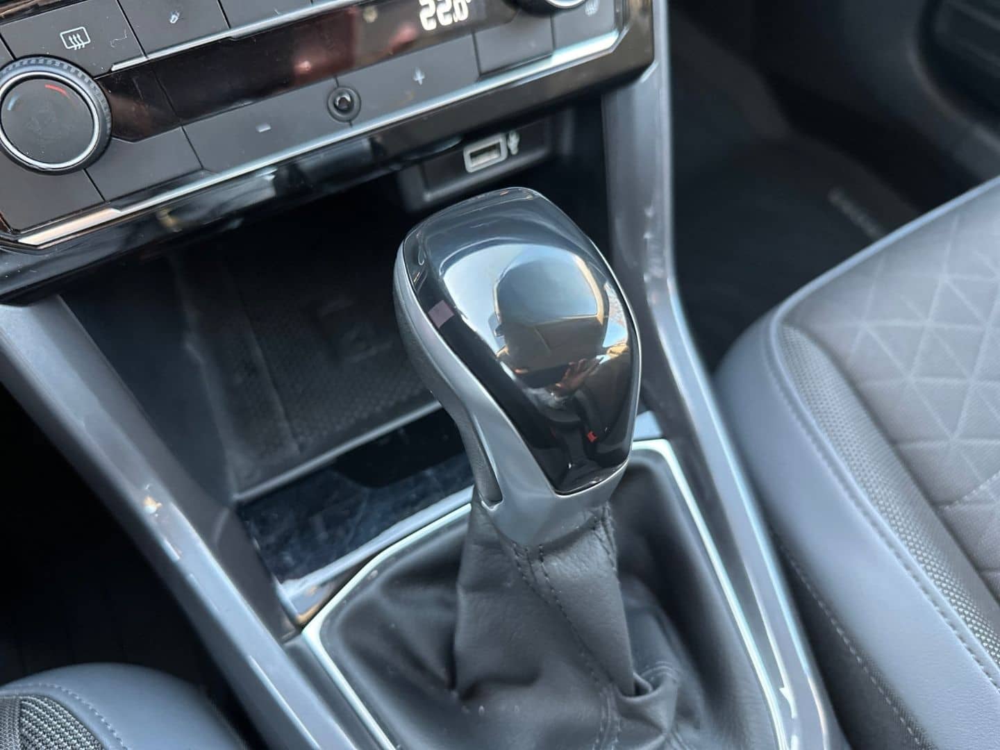 Volkswagen T-Cross Style 1.0 TSI DSG ACC RFK Allwetter Navi foto 13