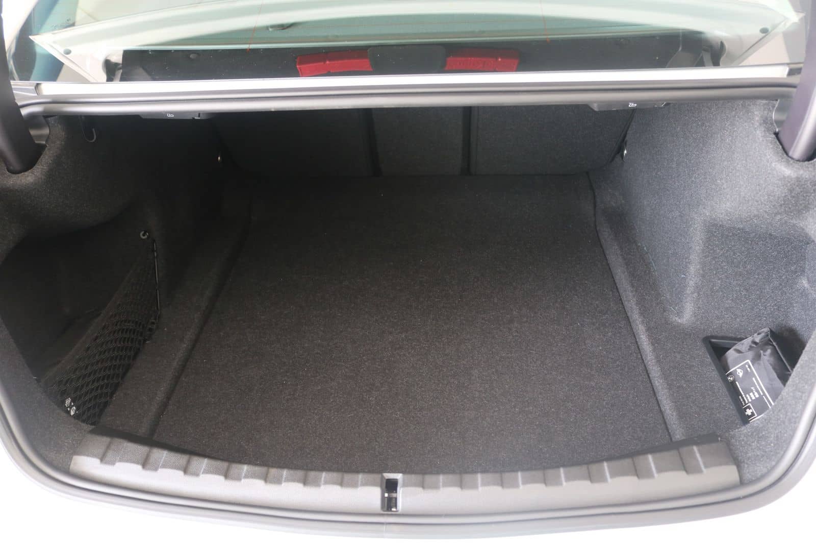 BMW 320i NP 61850, Driv.Ass. Prof., AHK, el.Sitze, H foto 6