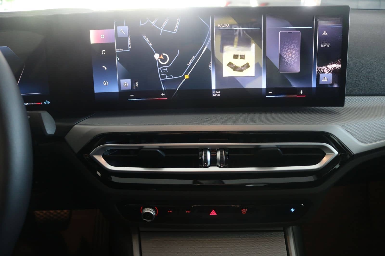 BMW 320i NP 61850, Driv.Ass. Prof., AHK, el.Sitze, H foto 7