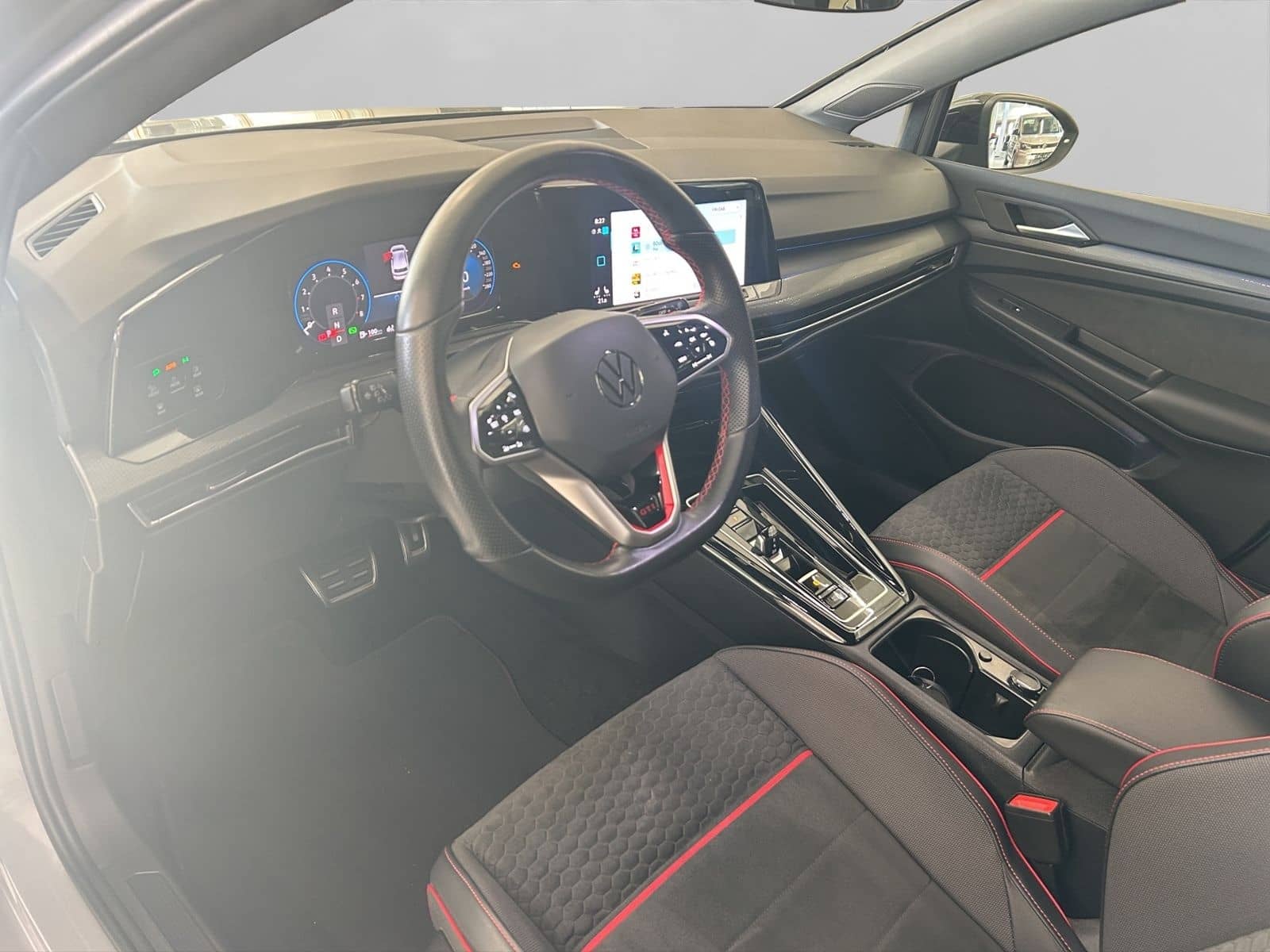 Volkswagen Golf VIII GTI Clubsport 2.0 TSI +DSG+BLACK+NAVI foto 11