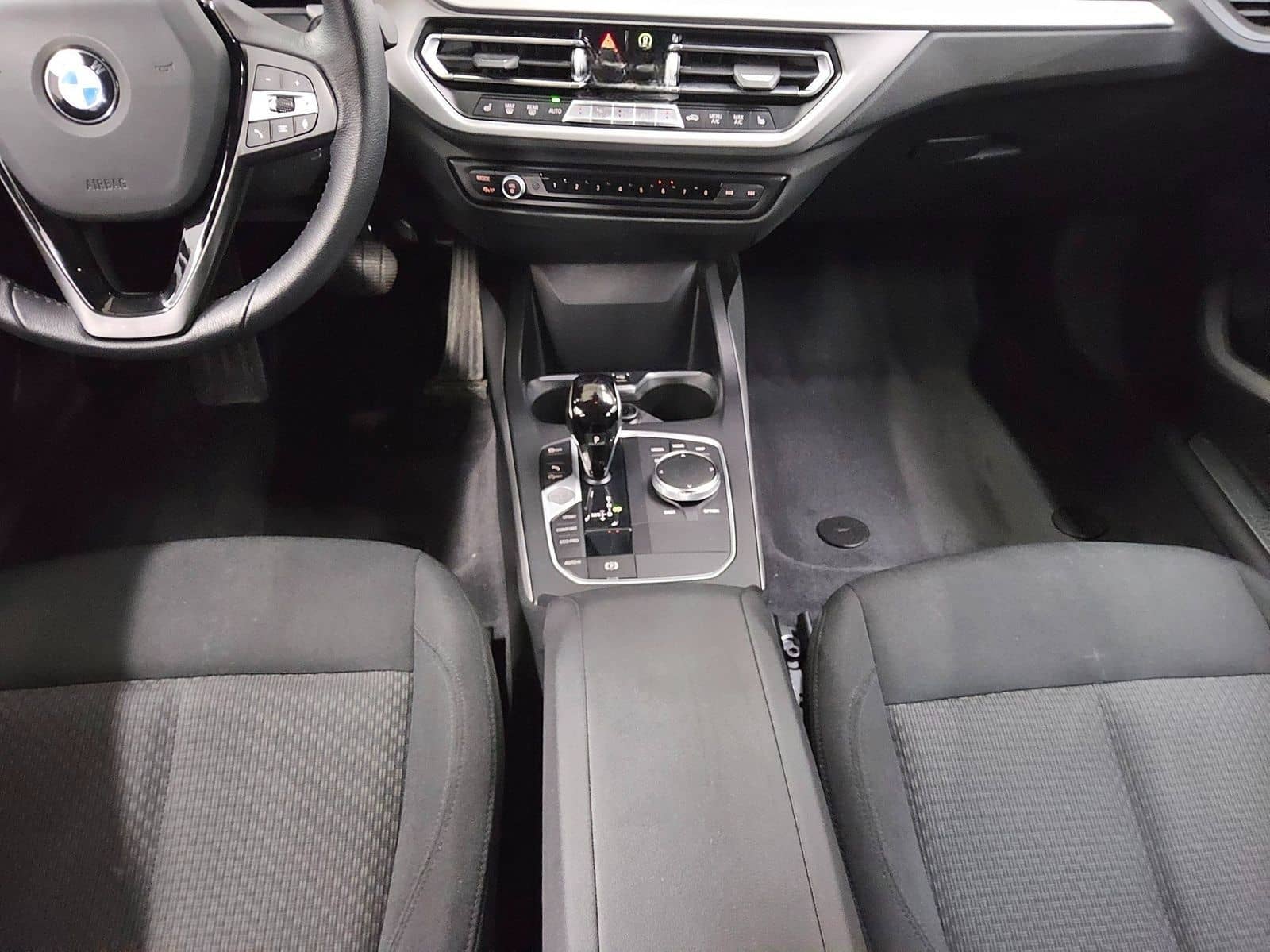 BMW 120dA Advantage Navi LED LC-Pro PDC Shz Tempomat foto 6