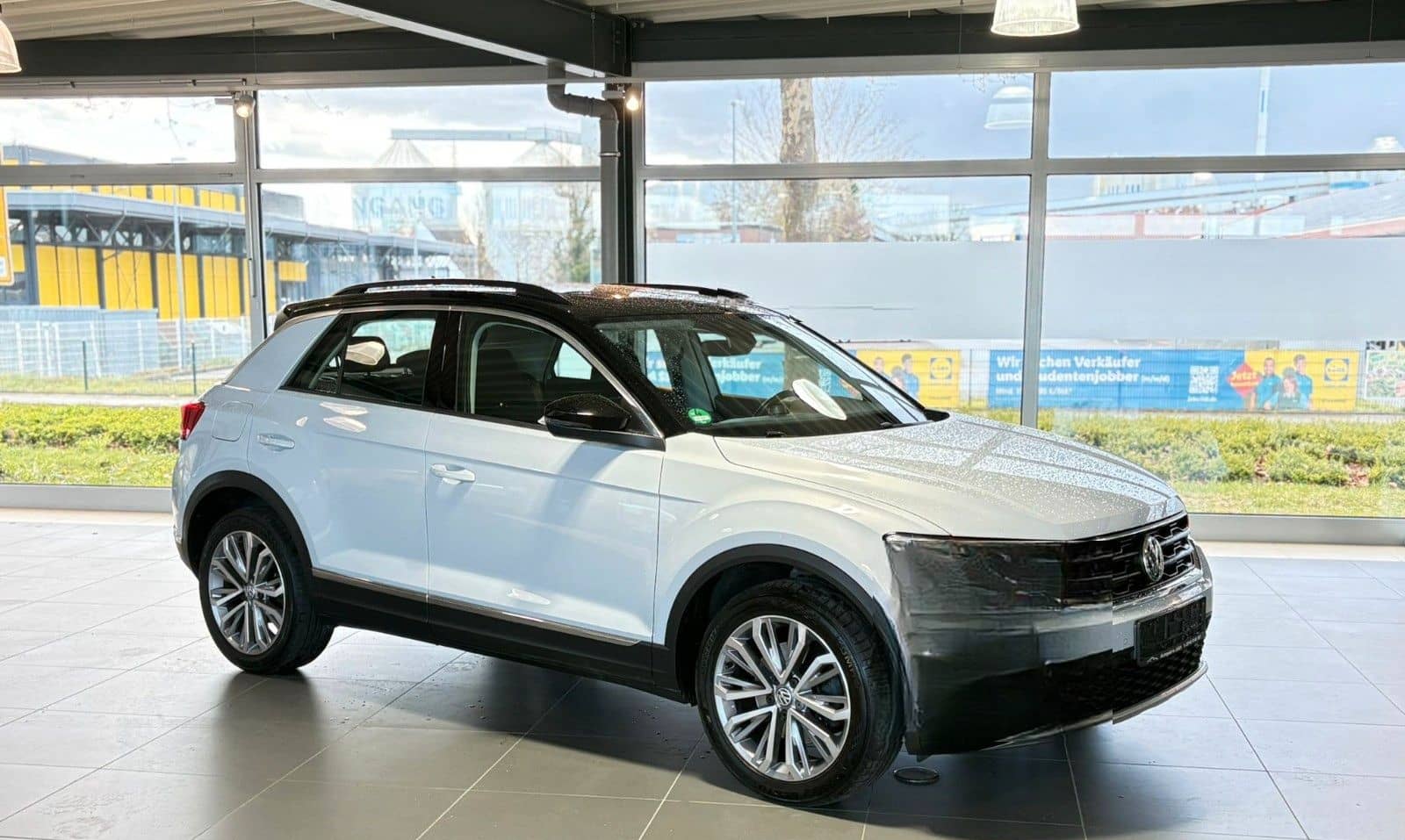 Volkswagen T-Roc Style 4Motion* Automatik* Panorama* Apple* foto 3