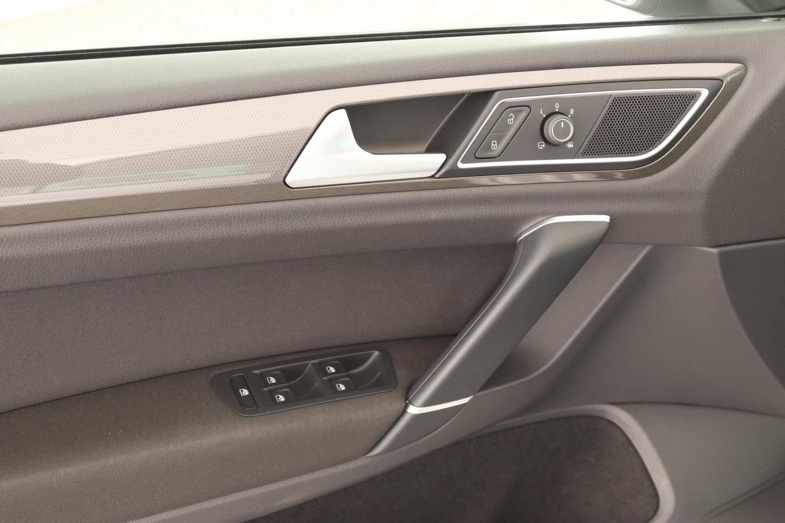 Volkswagen Golf Sportsvan 1.6 TDI IQ.DRIVE DSG AHK NAVI ACC foto 10