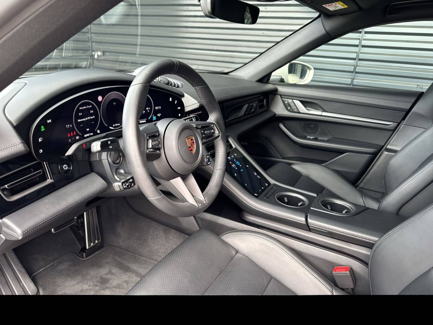 Porsche Taycan 4S Head-Up BOSE 20-Zoll Panoramadach foto 15