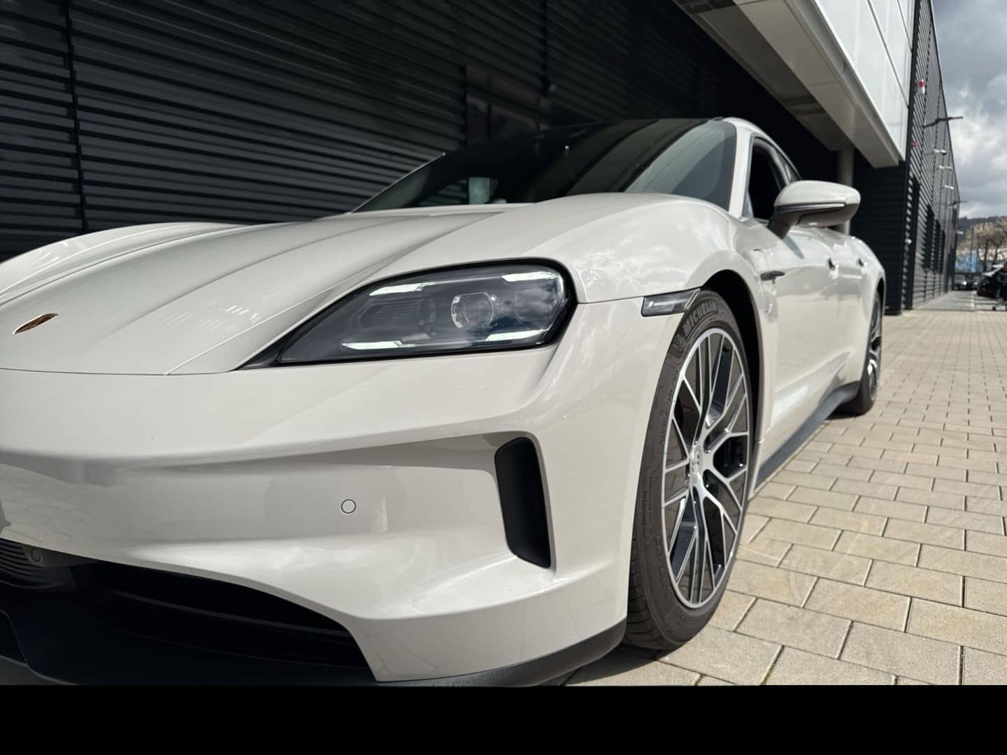 Porsche Taycan 4S Head-Up BOSE 20-Zoll Panoramadach foto 8