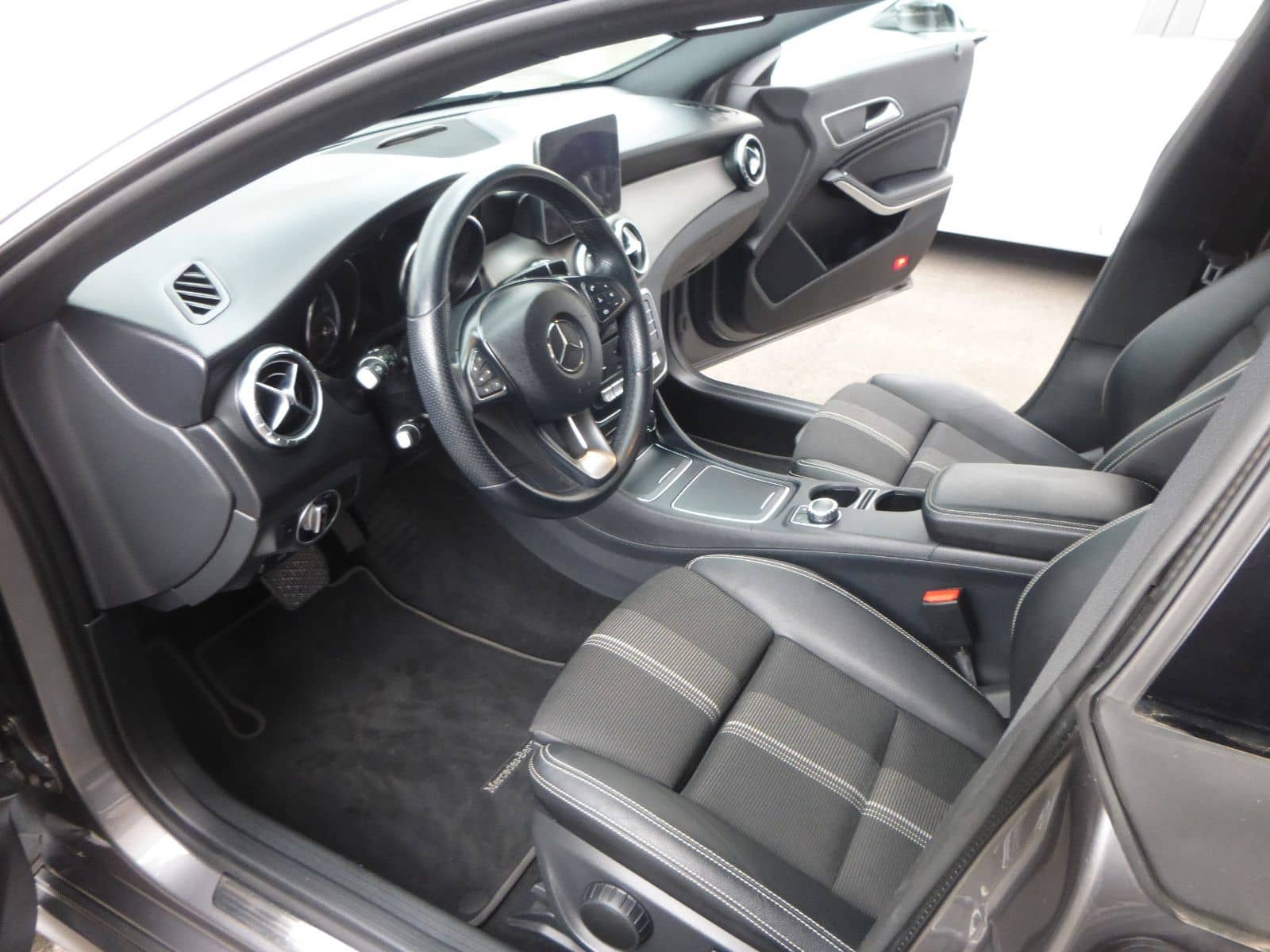 Mercedes-Benz CLA Shooting Brake CLA 220 4Matic foto 24