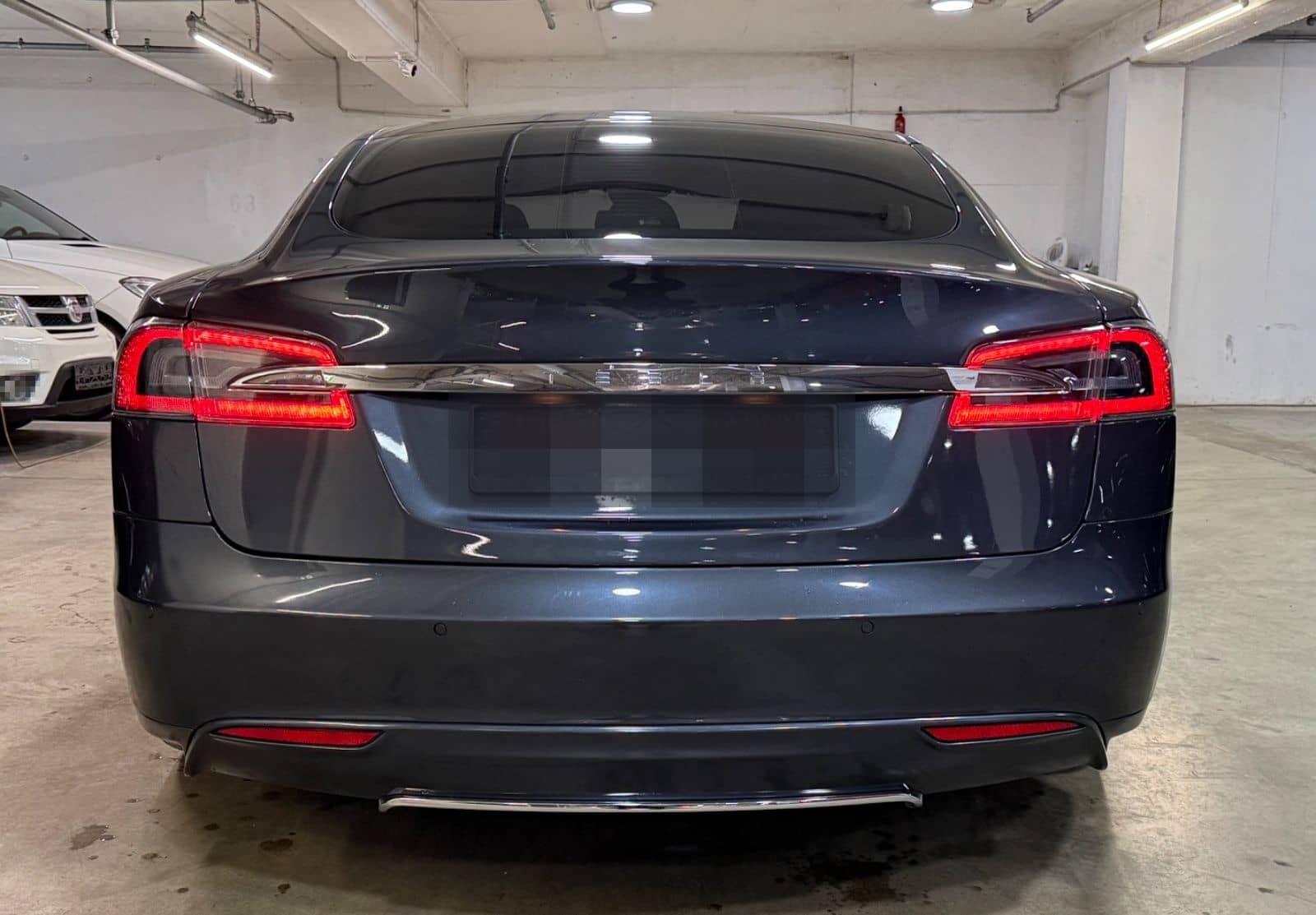 Tesla Model S Dual Navi~Klima~Xenon~Teilleder foto 6