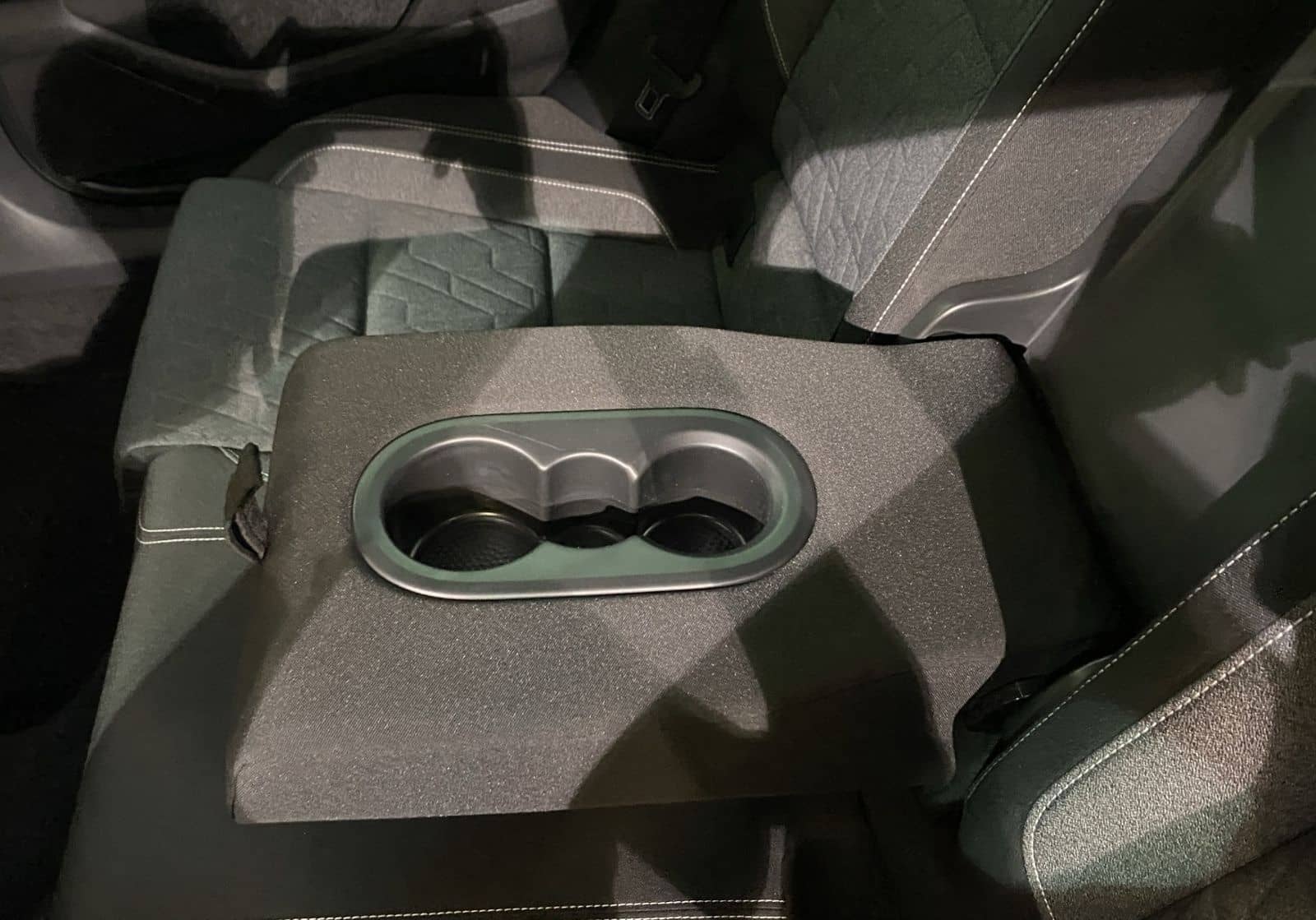 Volkswagen Passat Variant 2.0 TDI DSG Business / Navi LED A foto 10