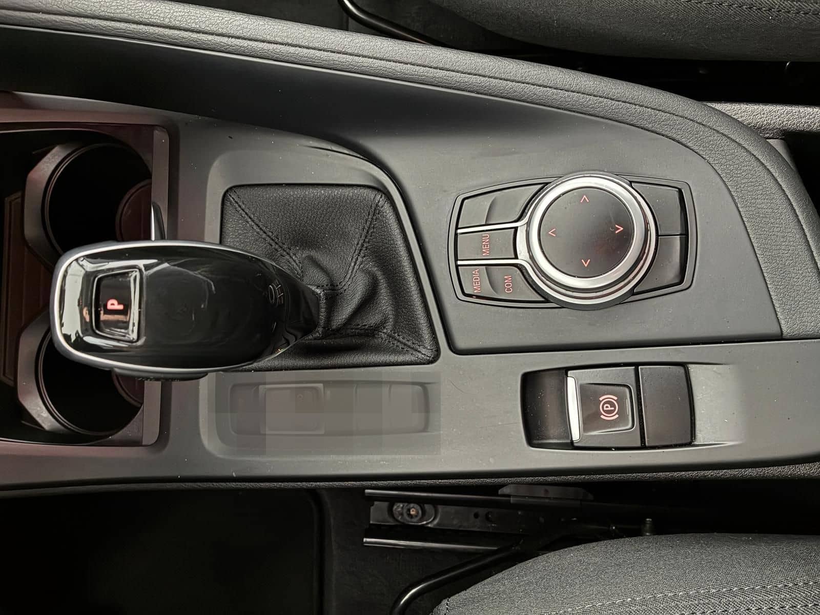 BMW X1 sDrive 18 d Advantage LED NAVI PDC SHZ AHK foto 12