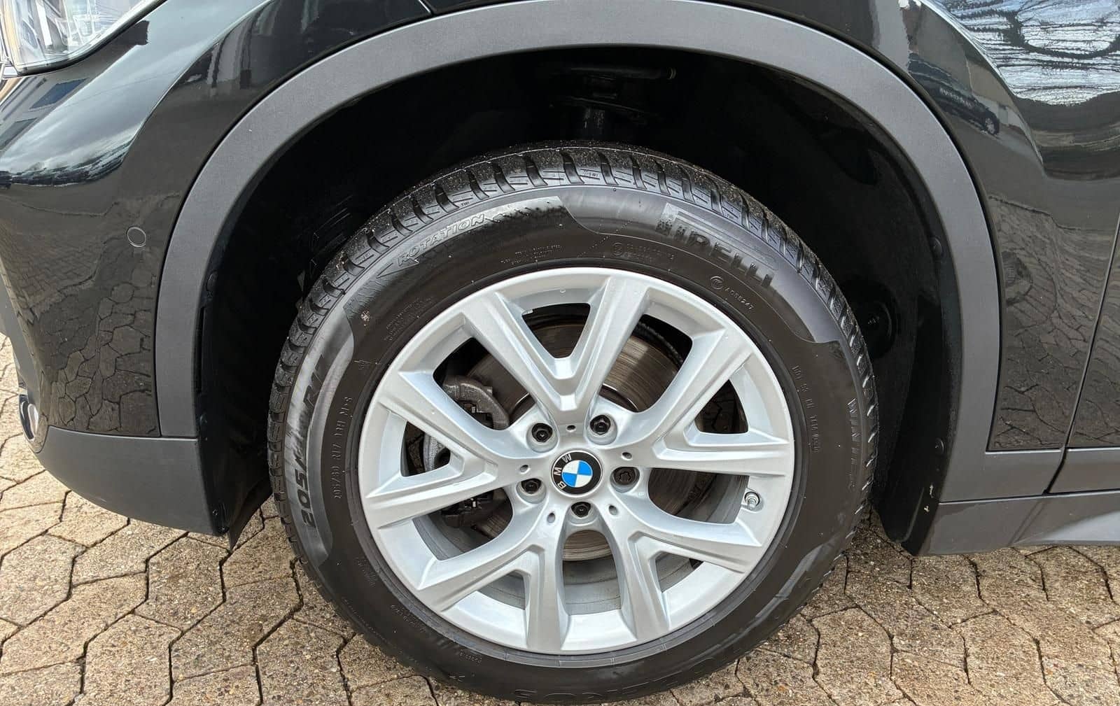 BMW X1 sDrive 18 d Advantage LED NAVI PDC SHZ AHK foto 5